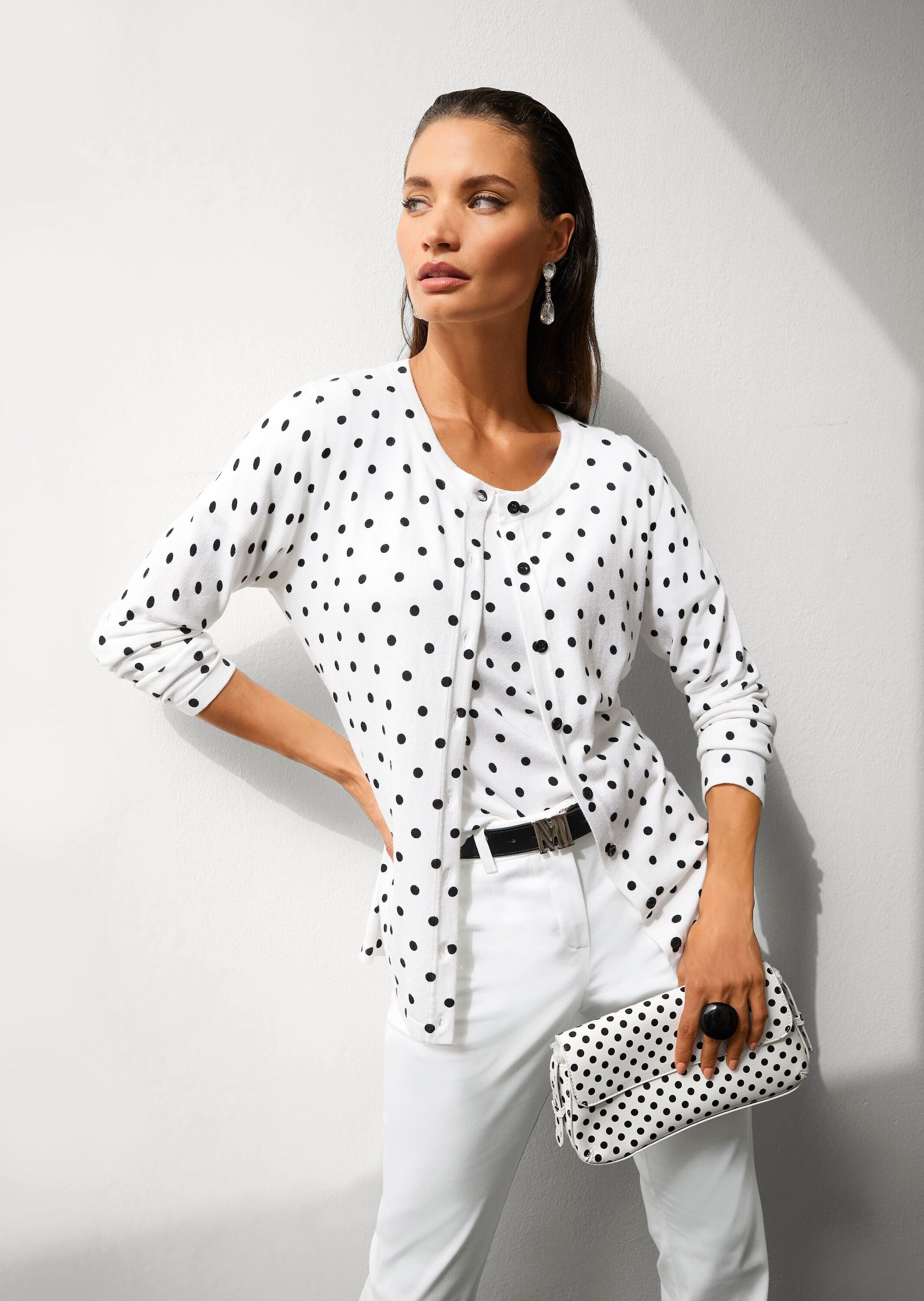 MADELEINE Strickjacke Langarm Strickjacke mit Knopfleiste, Punktmuster Leichte Jacke mit Rundhals und elastischem Komfort, Viskose