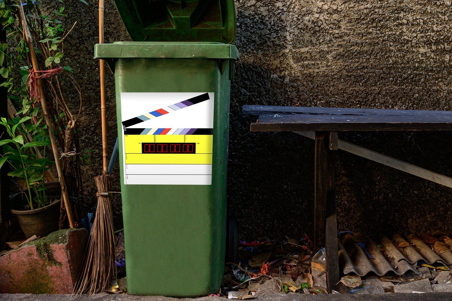 Mülleimer-aufkleber, Abfalbehälter Hollywood St), Sticker, Mülltonne, Container, Wandsticker MuchoWow (1 eines Illustration Eine Schindeldaches aus