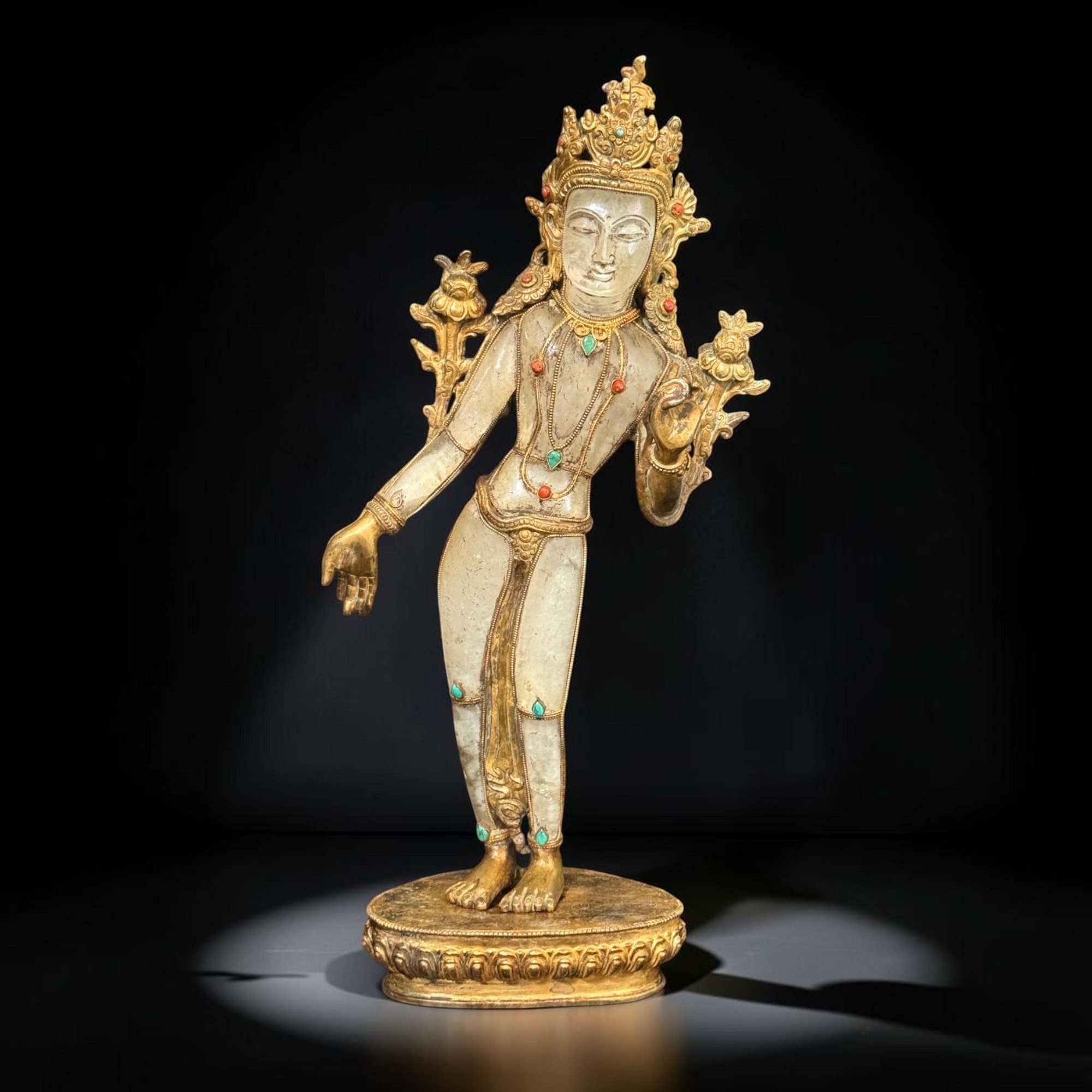 Asien LifeStyle Buddhafigur Grüne Tara Figur Bergkristall Bronze vergoldet Nepal alt