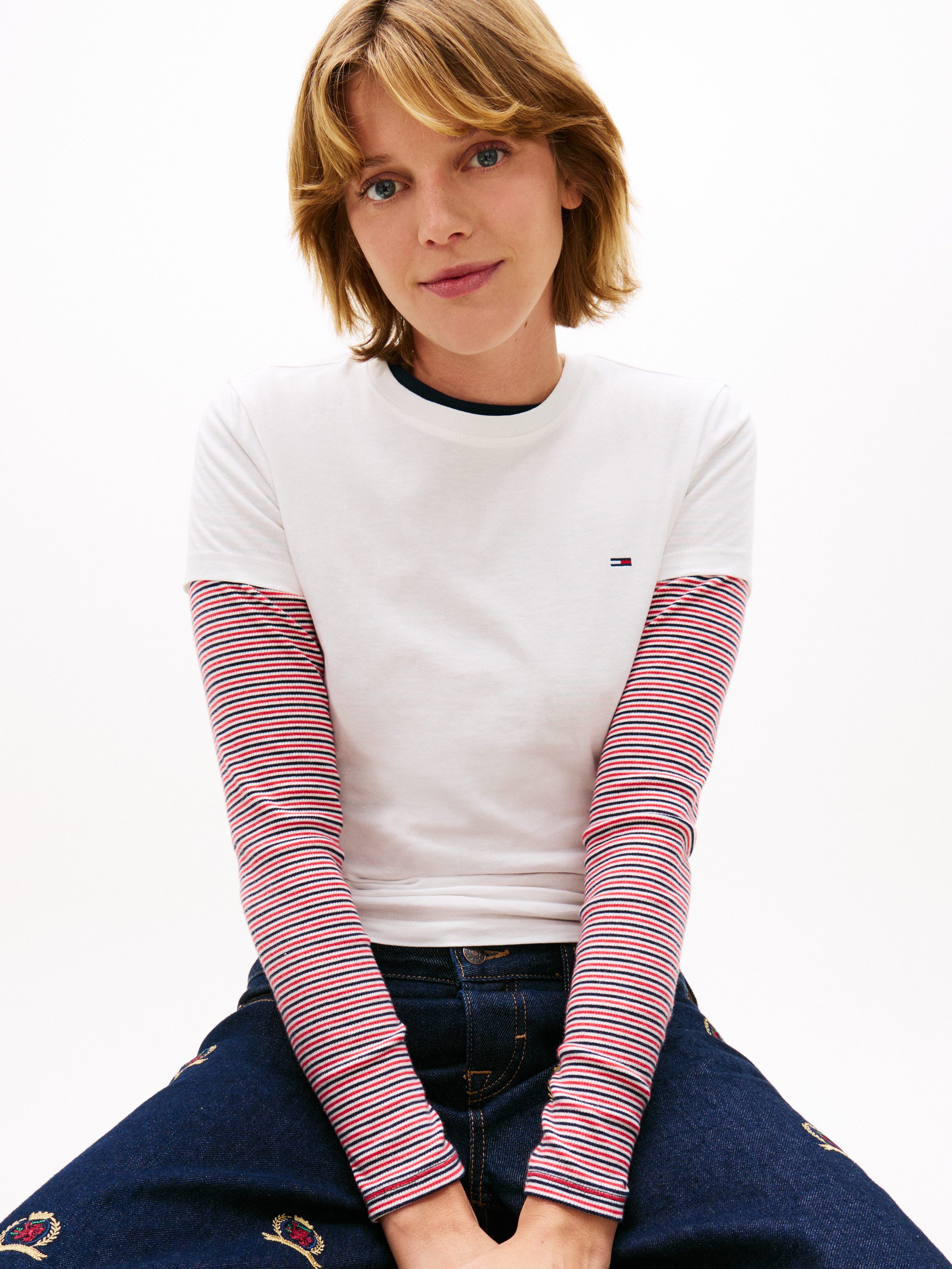 Tommy Jeans Kurzarmshirt TJW SLIM C-NECK TEE mit Logo-Stickerei günstig online kaufen