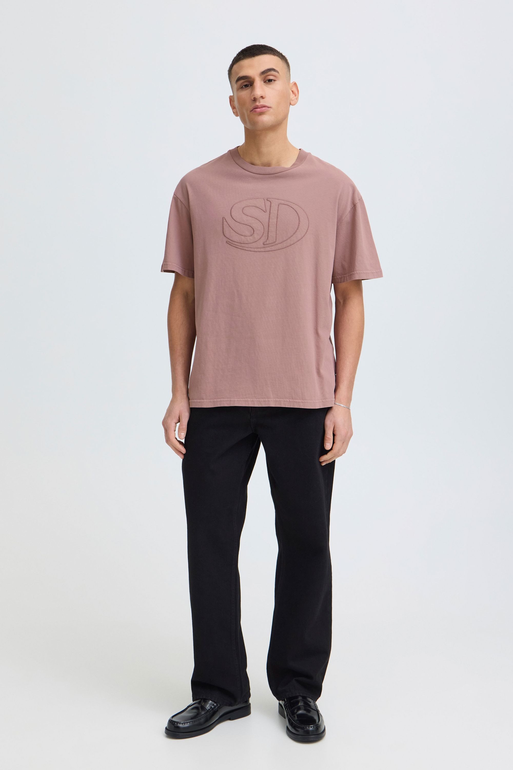 !Solid Rundhalsshirt SDUncaster Lässiges T-Shirt mit gestickter Frontgrafik - Loose Fit