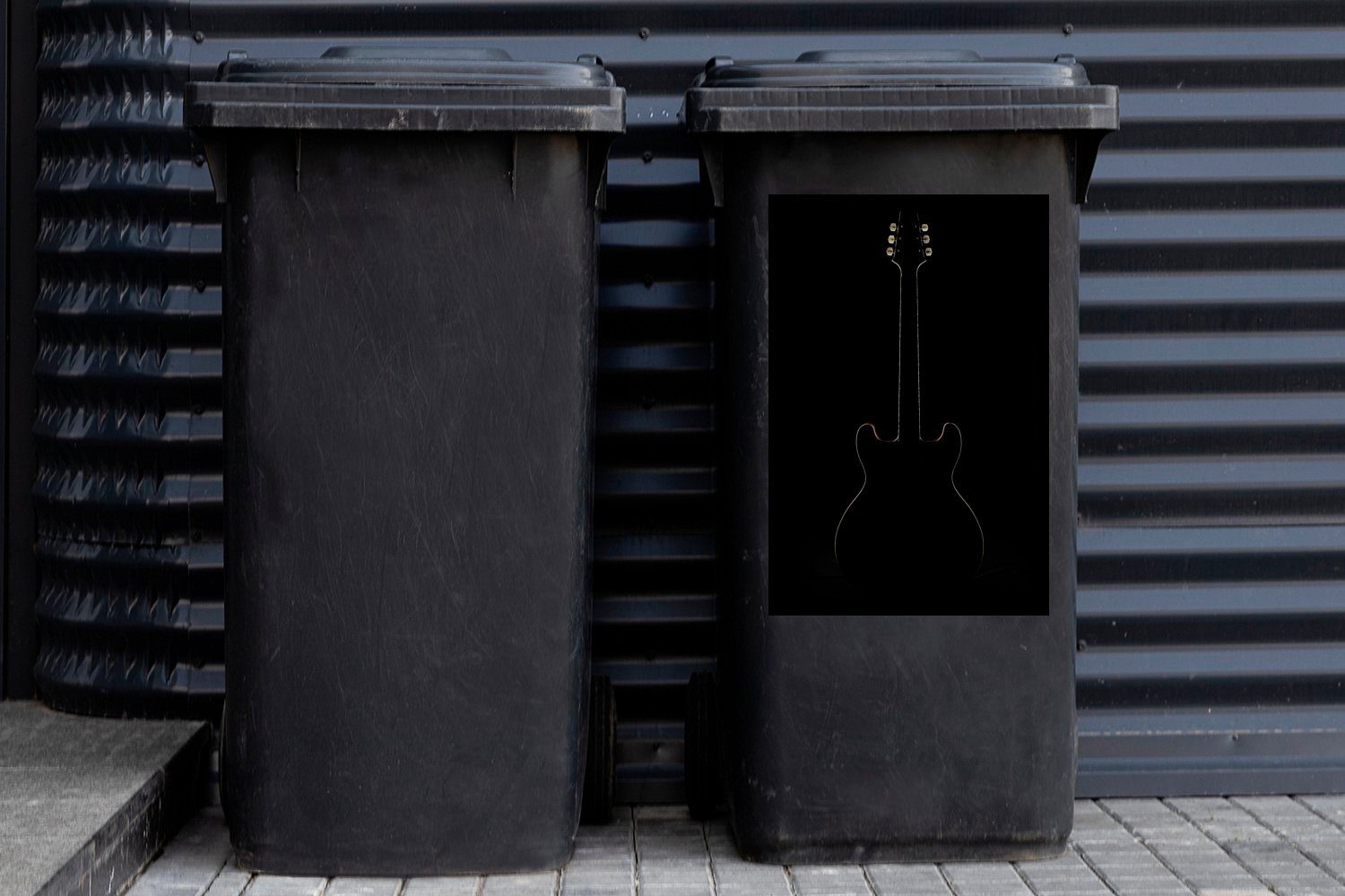 MuchoWow Mülleimer-aufkleber, Mülltonne, Abfalbehälter im Wandsticker verschwindet (1 Sticker, Hintergrund E-Gitarre Eine Container, St),
