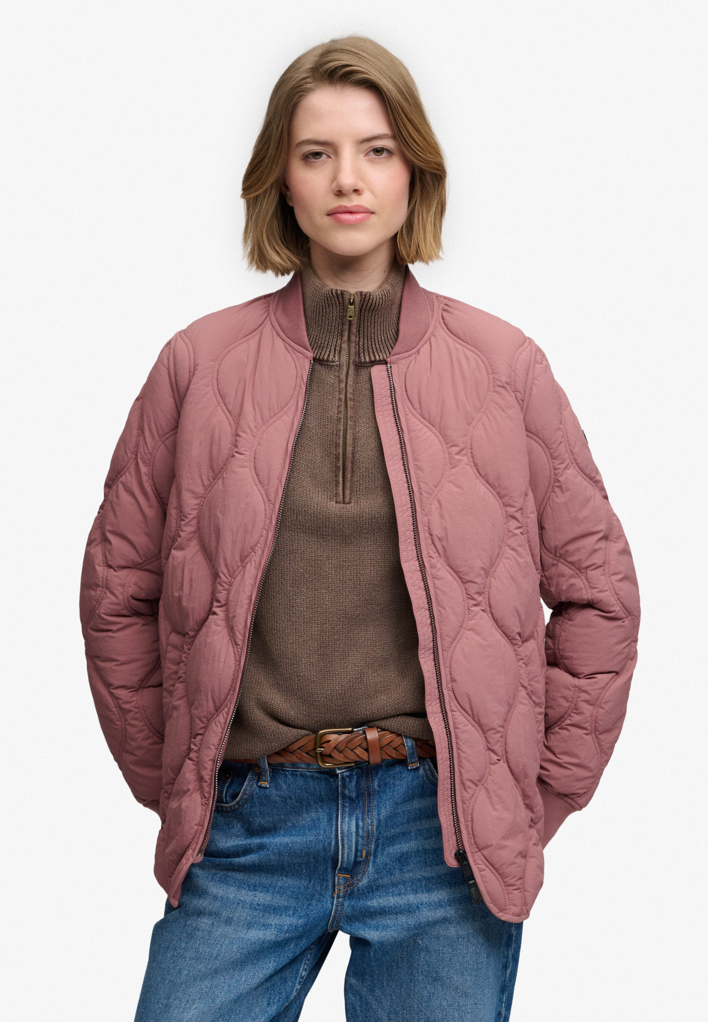Superdry Steppjacke SHORT ONION QUILT LINER JKT mit Reißverschluss, aus Nylon, Relaxed Fit, unifarbene Optik