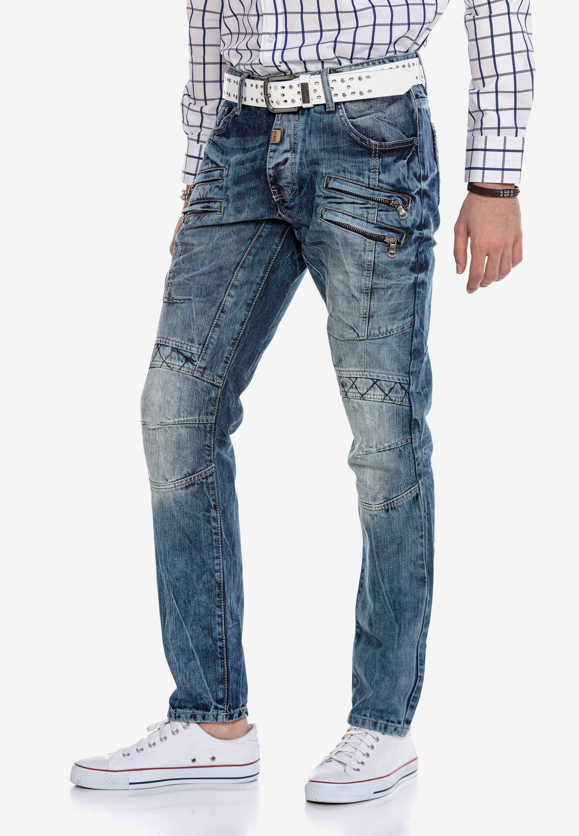 Cipo & Baxx Bequeme Jeans mit Ziernähten markanten