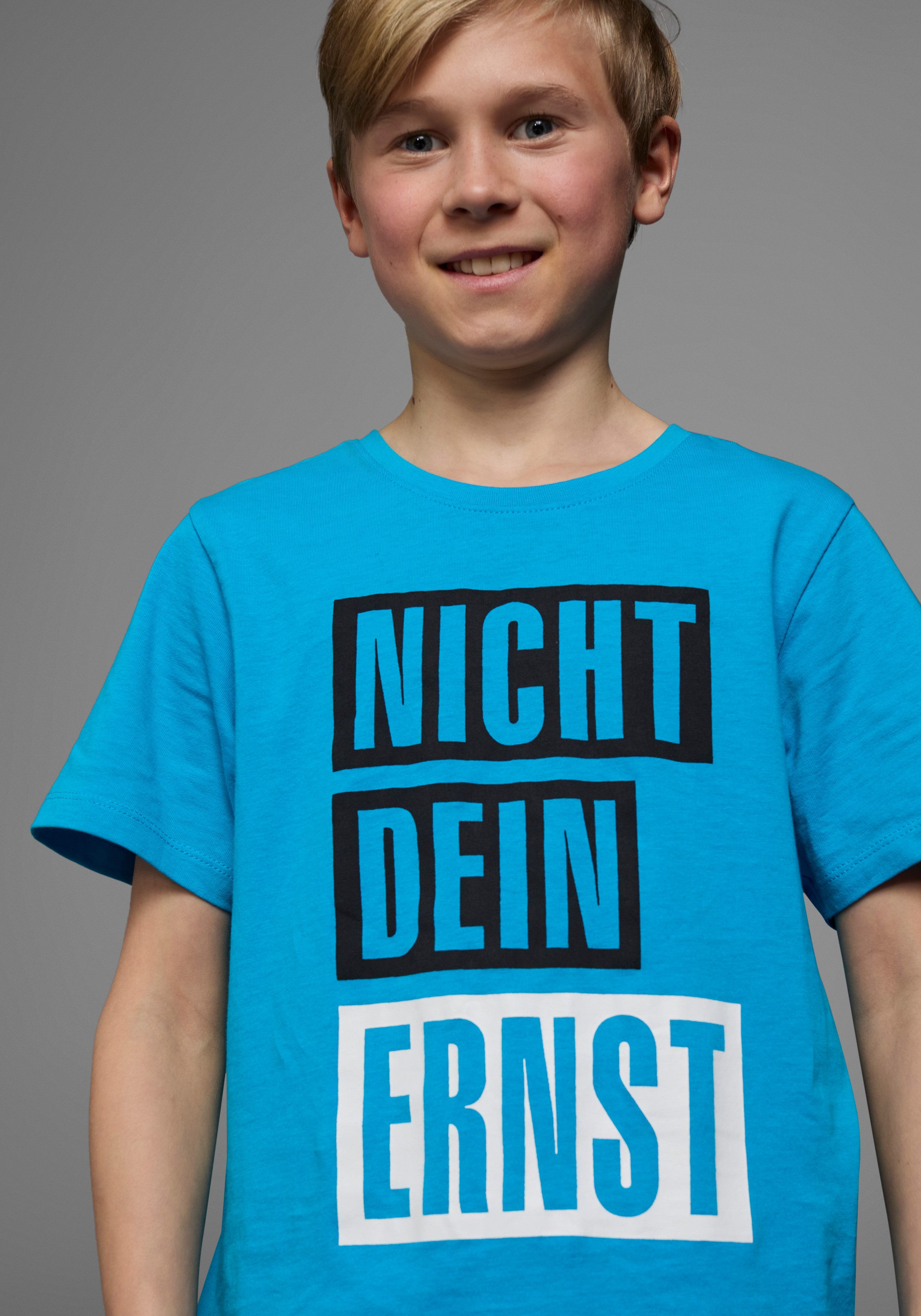 KIDSWORLD T-Shirt mit Spruch: NICHT DEIN ERNST Kurzarm, Basic-Passform, mit trendigem Aufdruck