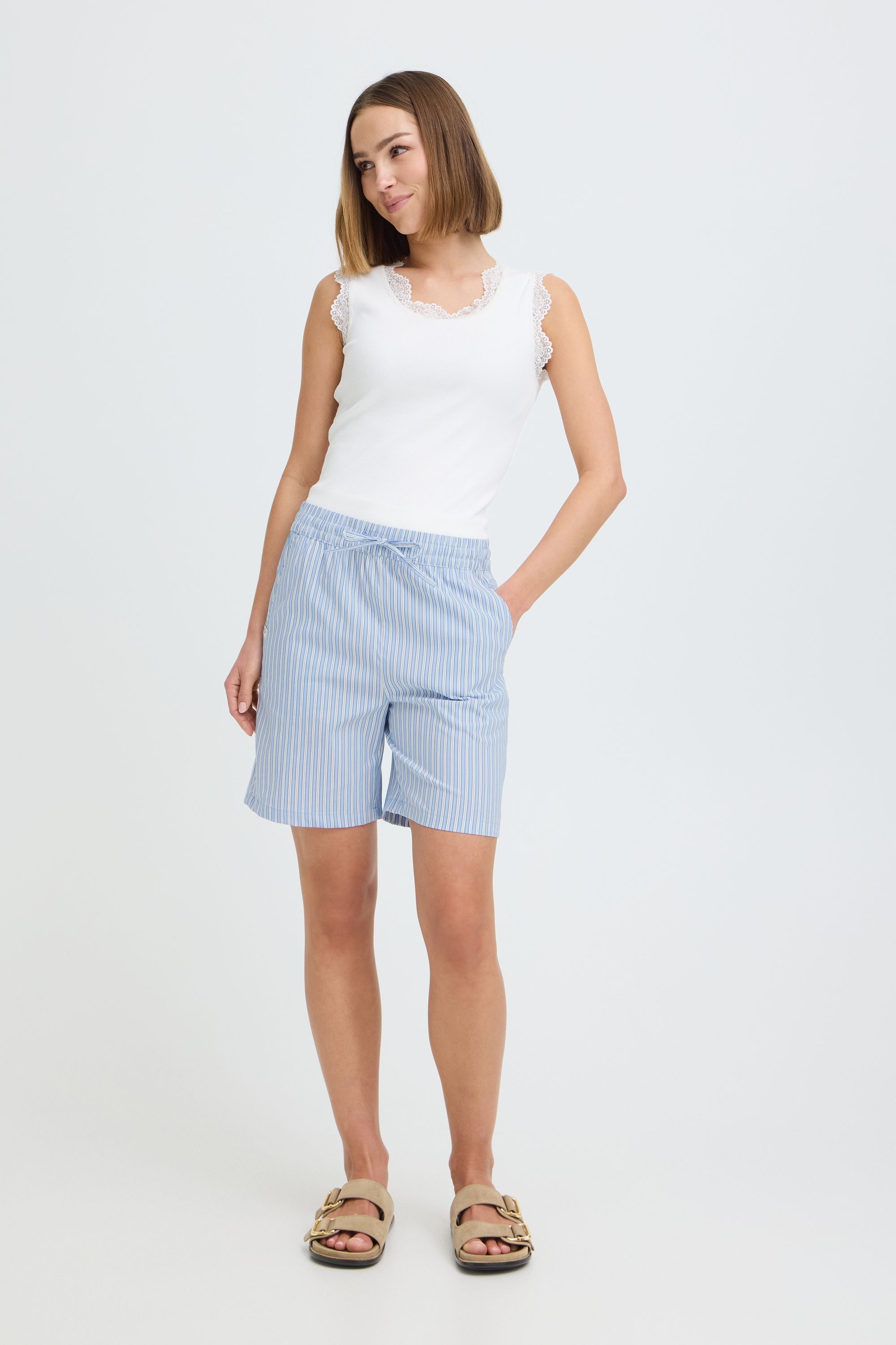 OXMO Shorts OXFanny Gestreifte Shorts - Loose Fit