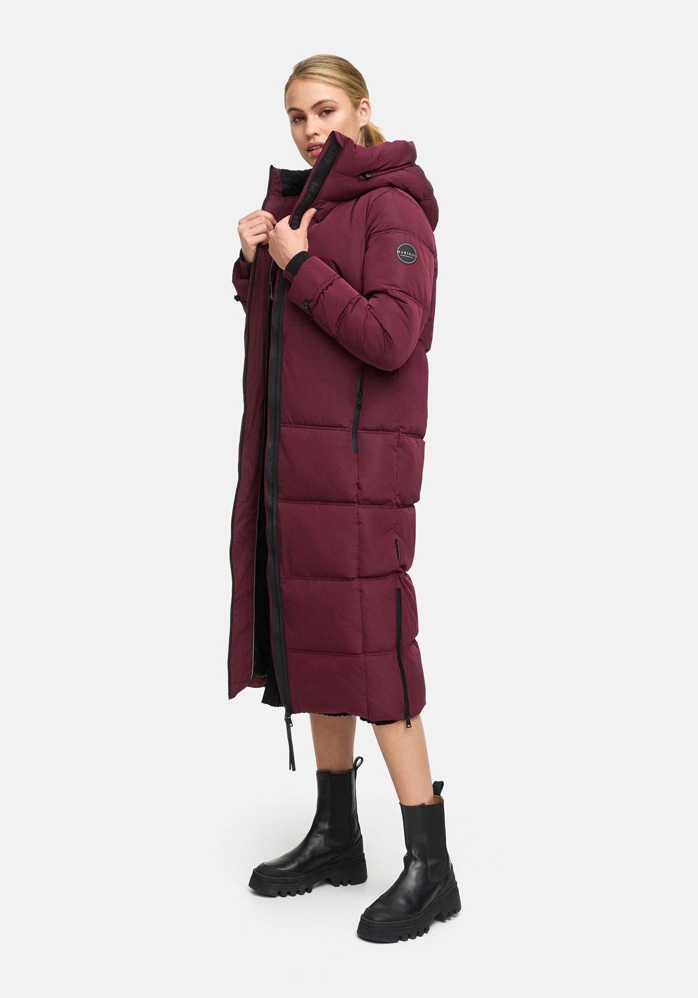 Marikoo Winterjacke Honiaa mit Seitenschlitzen für mehr Bewegungsfreiheit