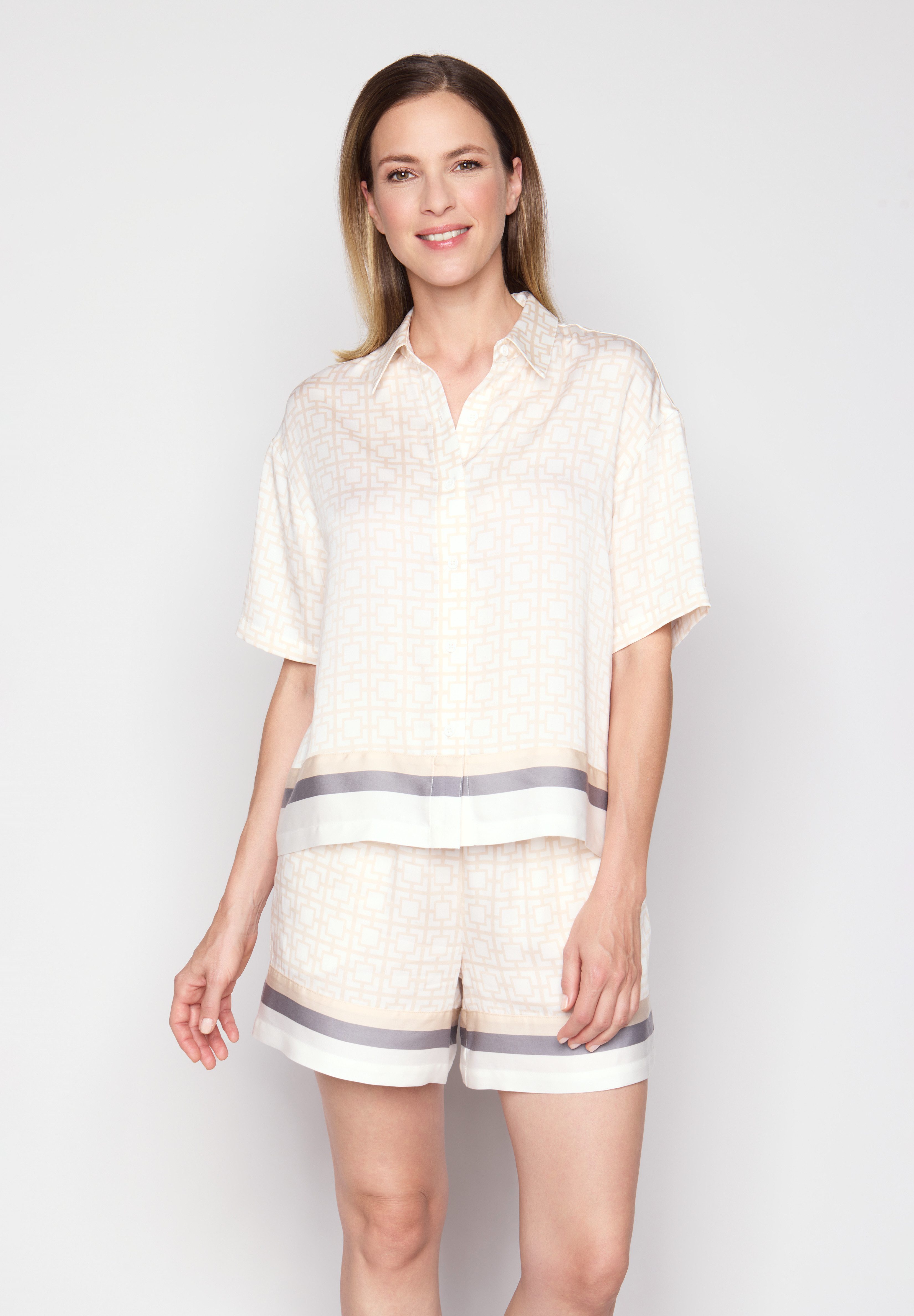 JOOP! Kurzarmshirt mit kurzem Ärmeln, Kragen und grafischem Muster