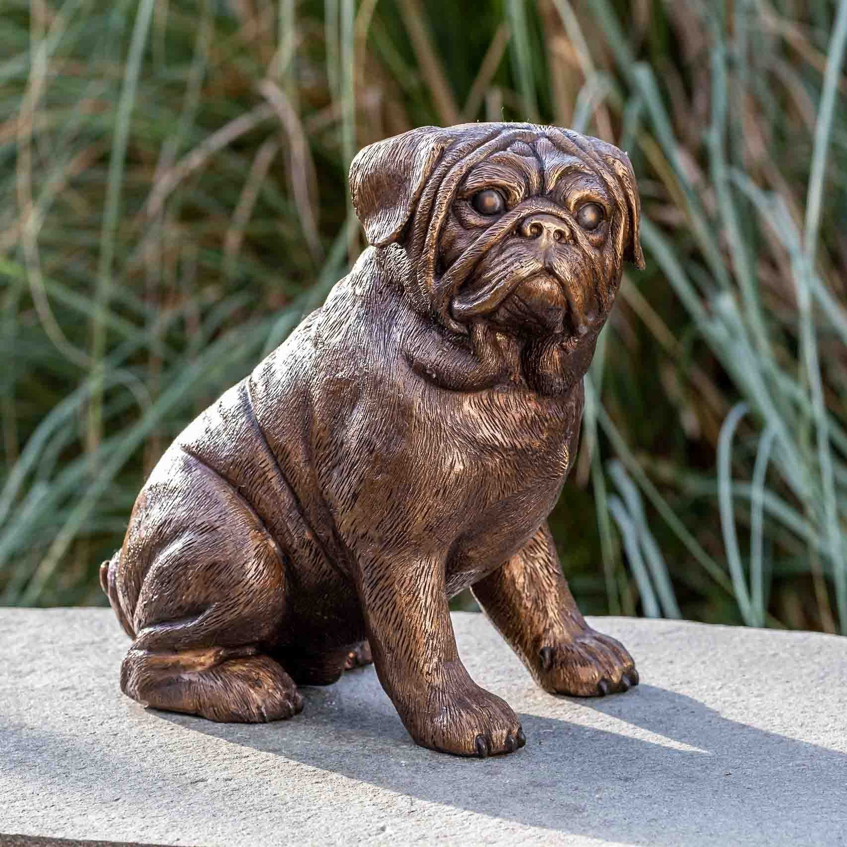 IDYL Gartenfigur IDYL Bronze-Skulptur Mops, Witterungsbeständig, gegen Frost, Regen und UV Strahlen
