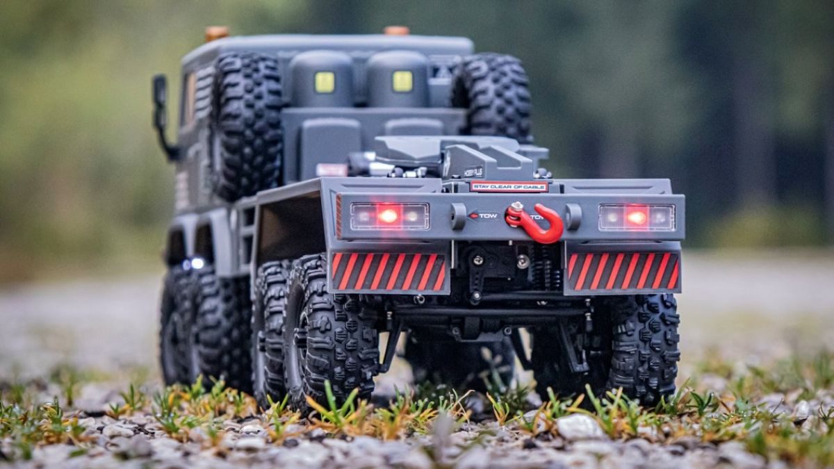 Absima RC-Truck Hobby Plus 1:18 Offroad-Truck CR-18P 8X8 Terranaut 4-Achser (Set, inkl. 2.4 GHz Fernsteuerung, 2S Fahrakku und USB Ladekabel), mit getrennt voneinander lenkbaren Vorder- und Hinterachsen