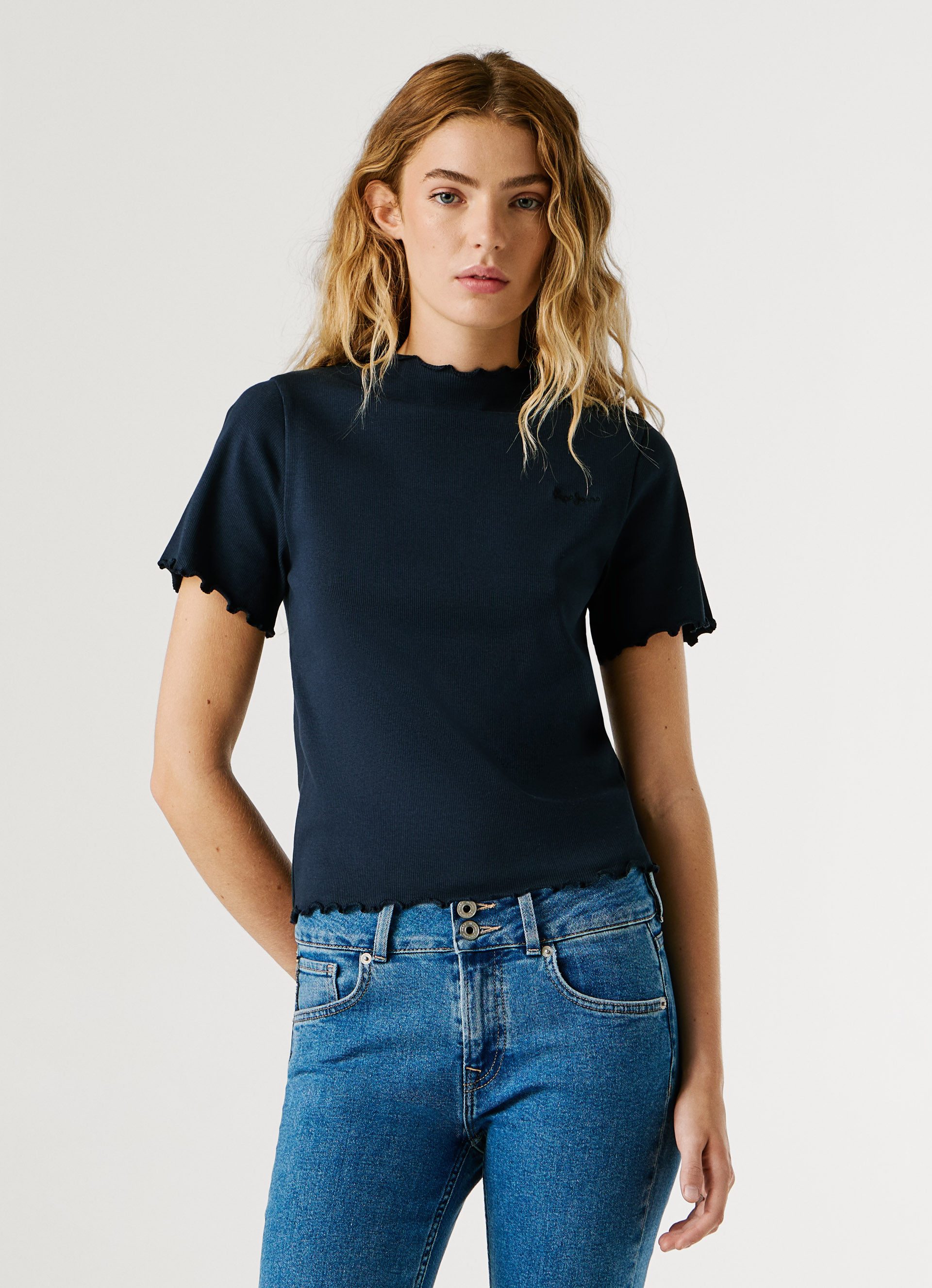 Pepe Jeans T-Shirt NORA mit gewellten Abschlüssen – Bild 3 von 5