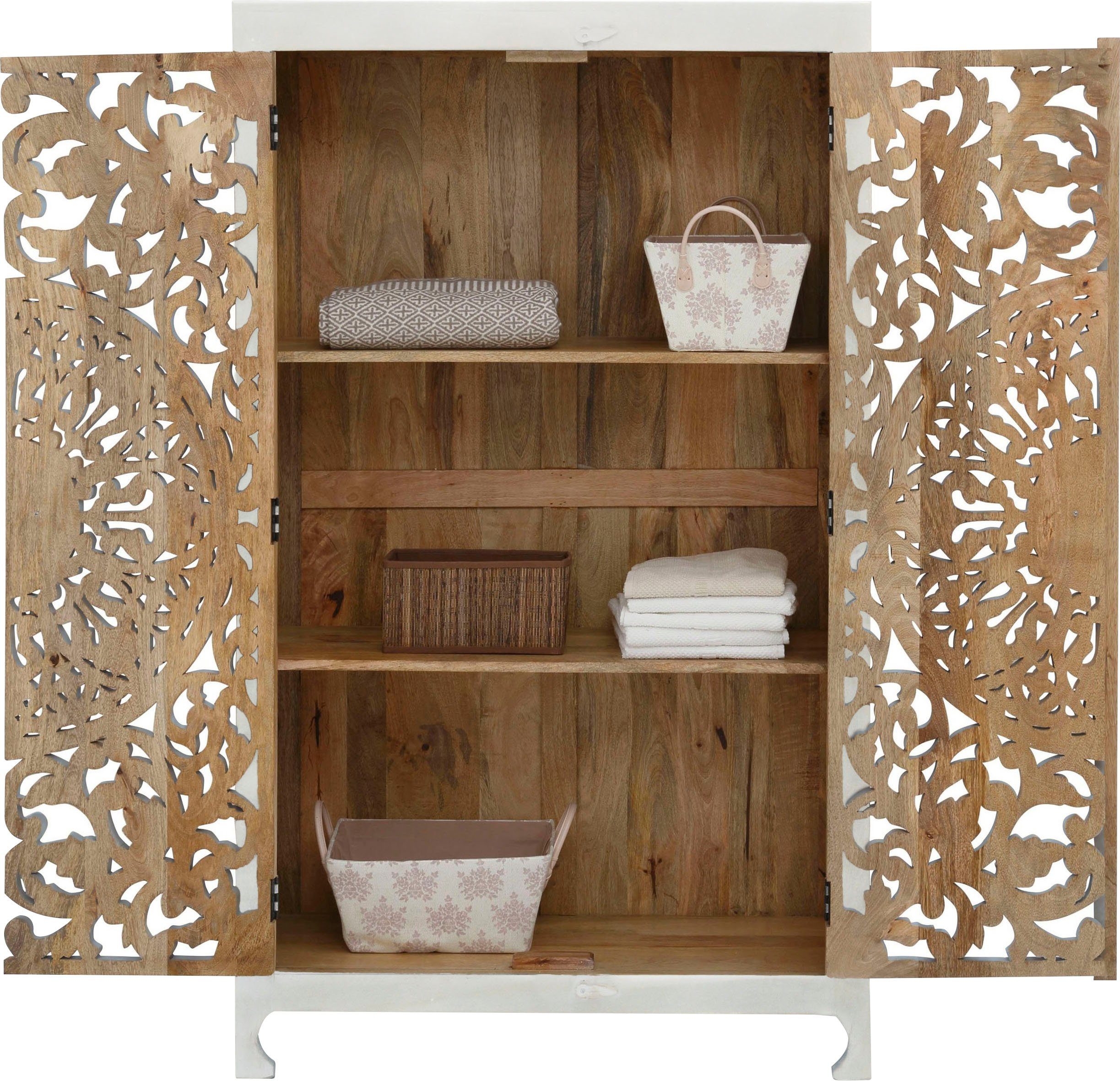 OTTO home Stauraumschrank Kenmare Highboard, 2 Türen mit dekorativen Schnitzereien und 3 Fächer aus massiven Mangoholz, mit dekorative Schnitzereien, Handgefert – Bild 4 von 5
