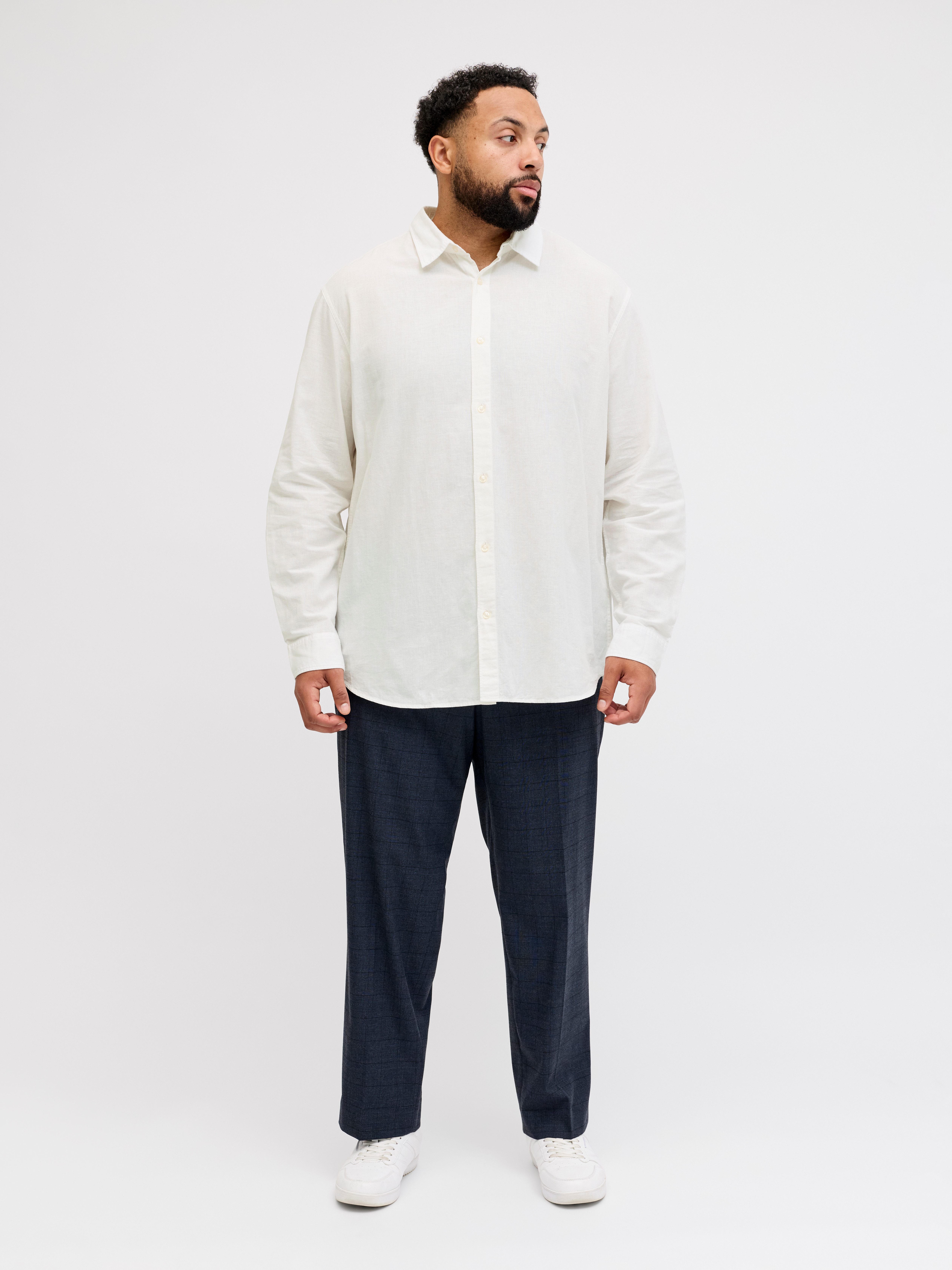Jack & Jones PlusSize Langarmhemd JJEBREEZE LINEN BLEND SHIRT L/S SN PLS mit auffälliger Knopfleiste – Bild 5 von 5