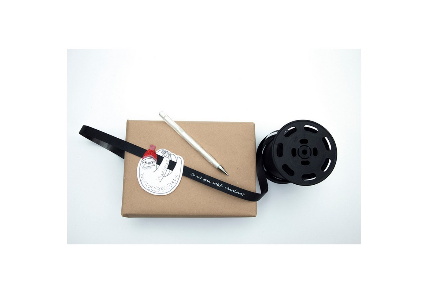 Thumbnail - CLAIREFONTAINE Geschenkband Geschenkband 100mx15mm mit Schiefertafel Schwarz 602133C, Geschenkpapiere und Verpackung
