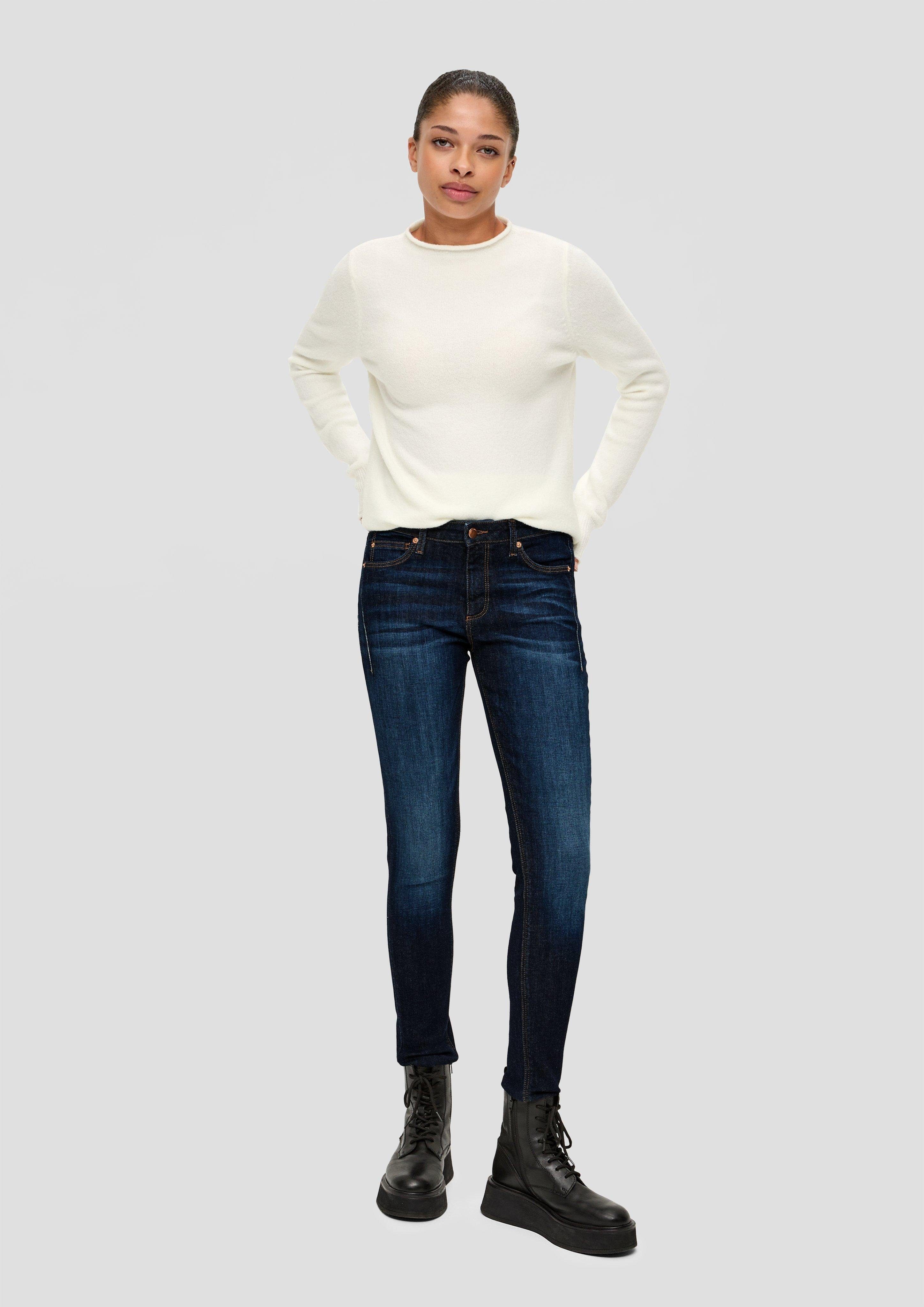 QS Stoffhose Jeans Sadie / Skinny Fit / Mid Rise / Skinny Leg Kontrastnähte, Waschung, Label-Patch
