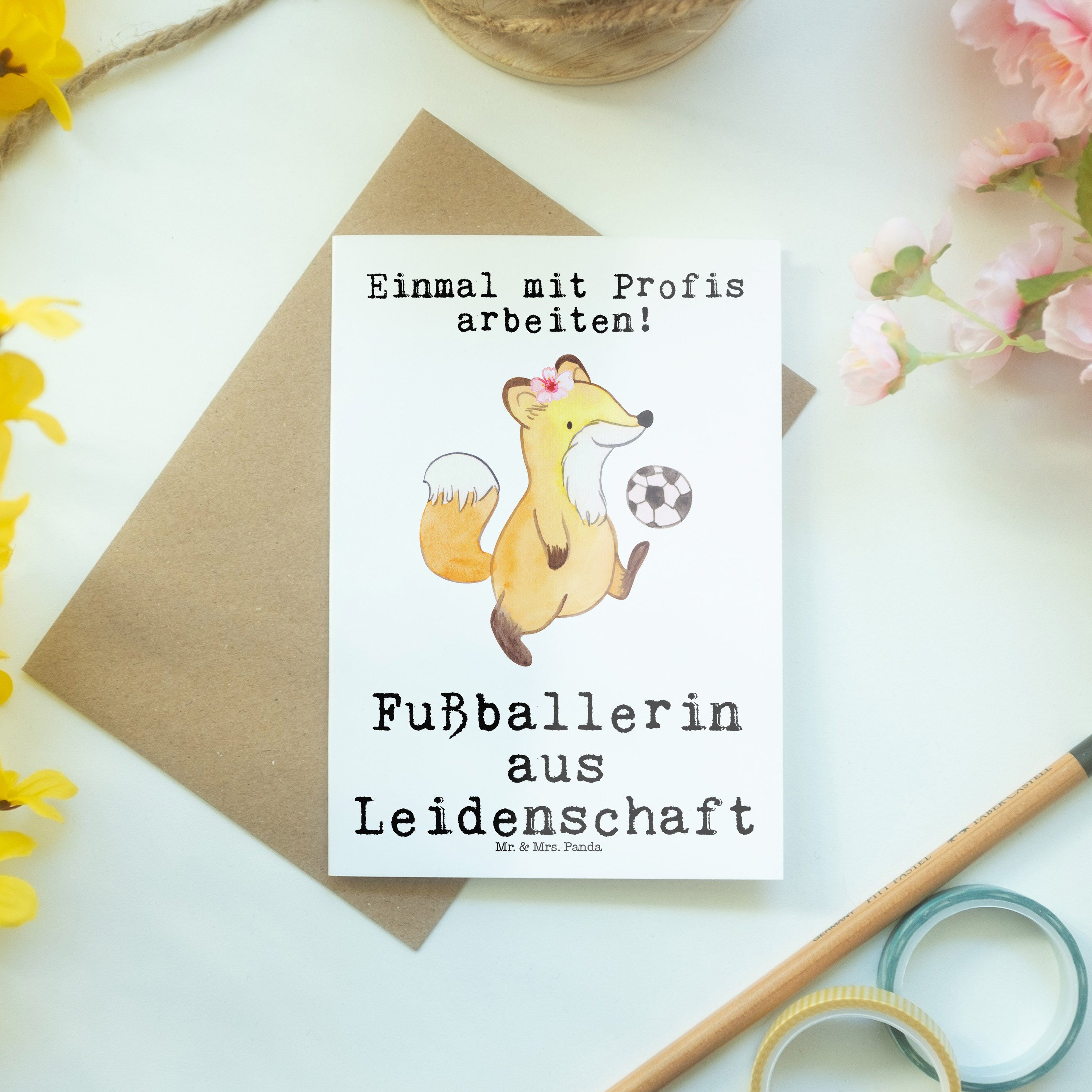 Geschenk, Abschi & aus Panda - Weiß Leidenschaft - Mr. Mrs. Glücksbringer, Fußballerin Grußkarte