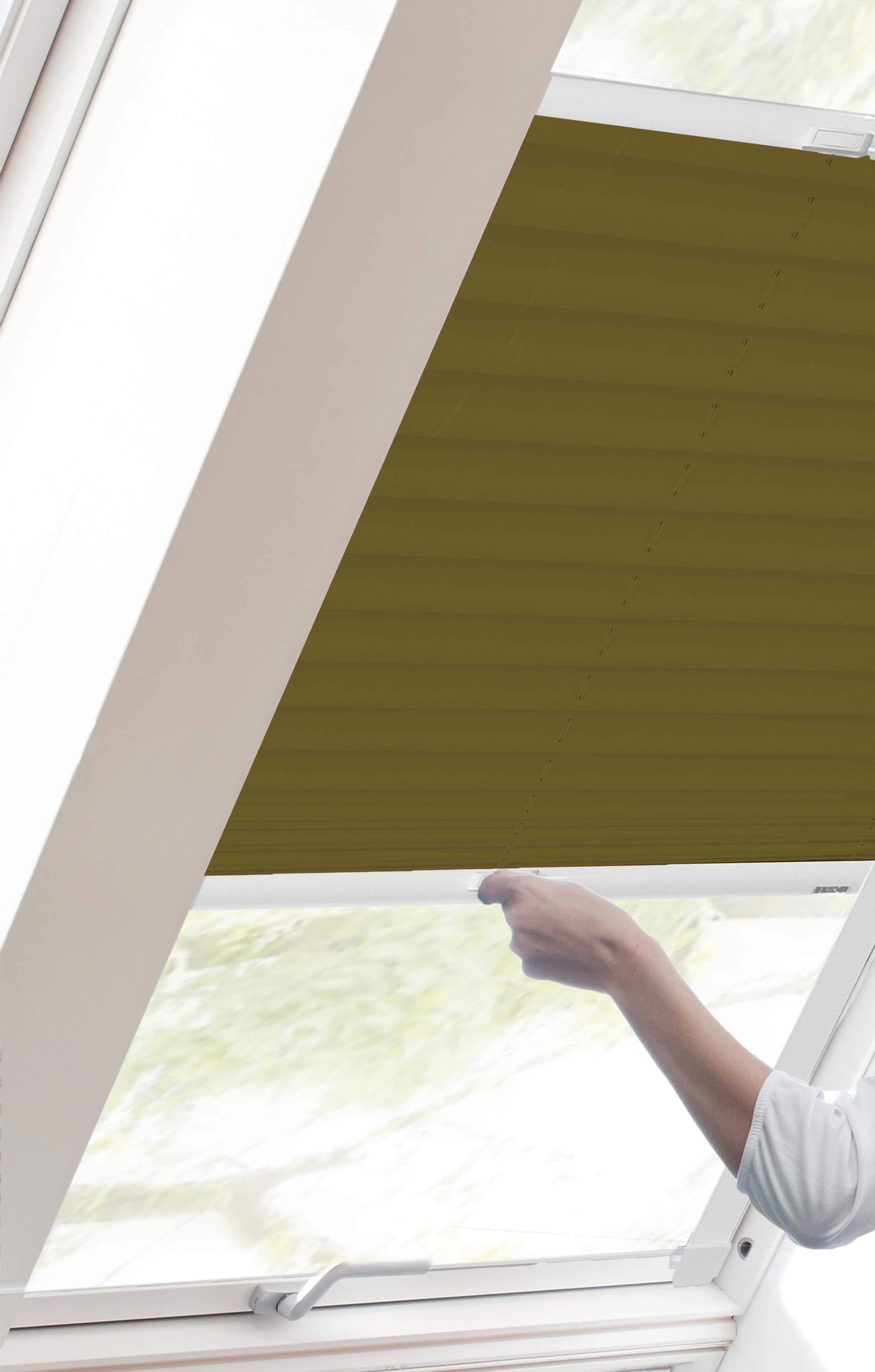 Dachfensterplissee StartUp Style Crush, sunlines, verschraubt, Lichtschutz, olivgrün Führungsschienen verspannt, mit