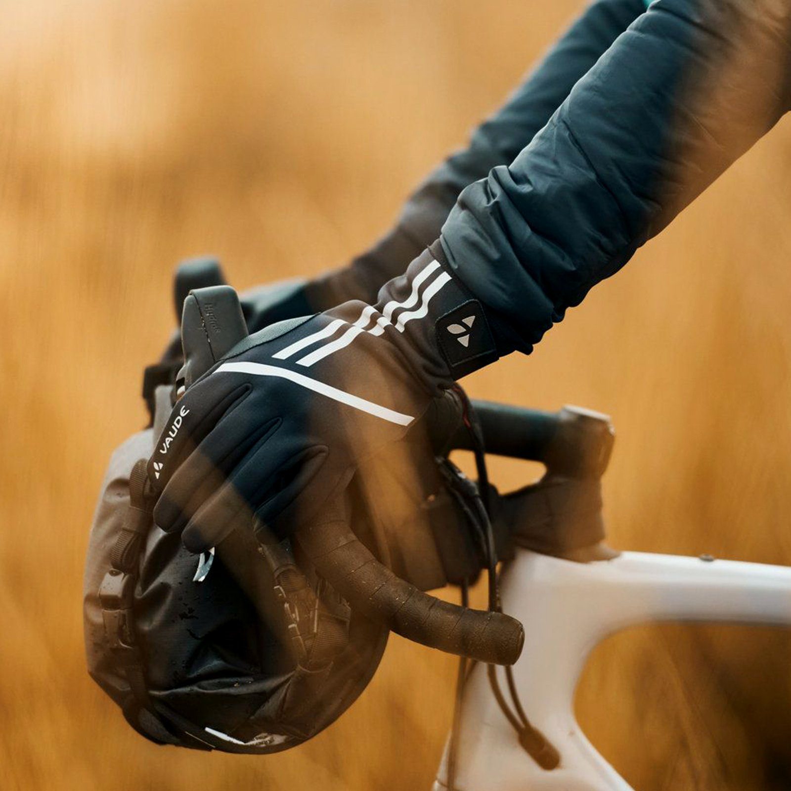 Gloves Fahrradhandschuhe mit Elementen Warm black reflektierenden VAUDE Posta 010