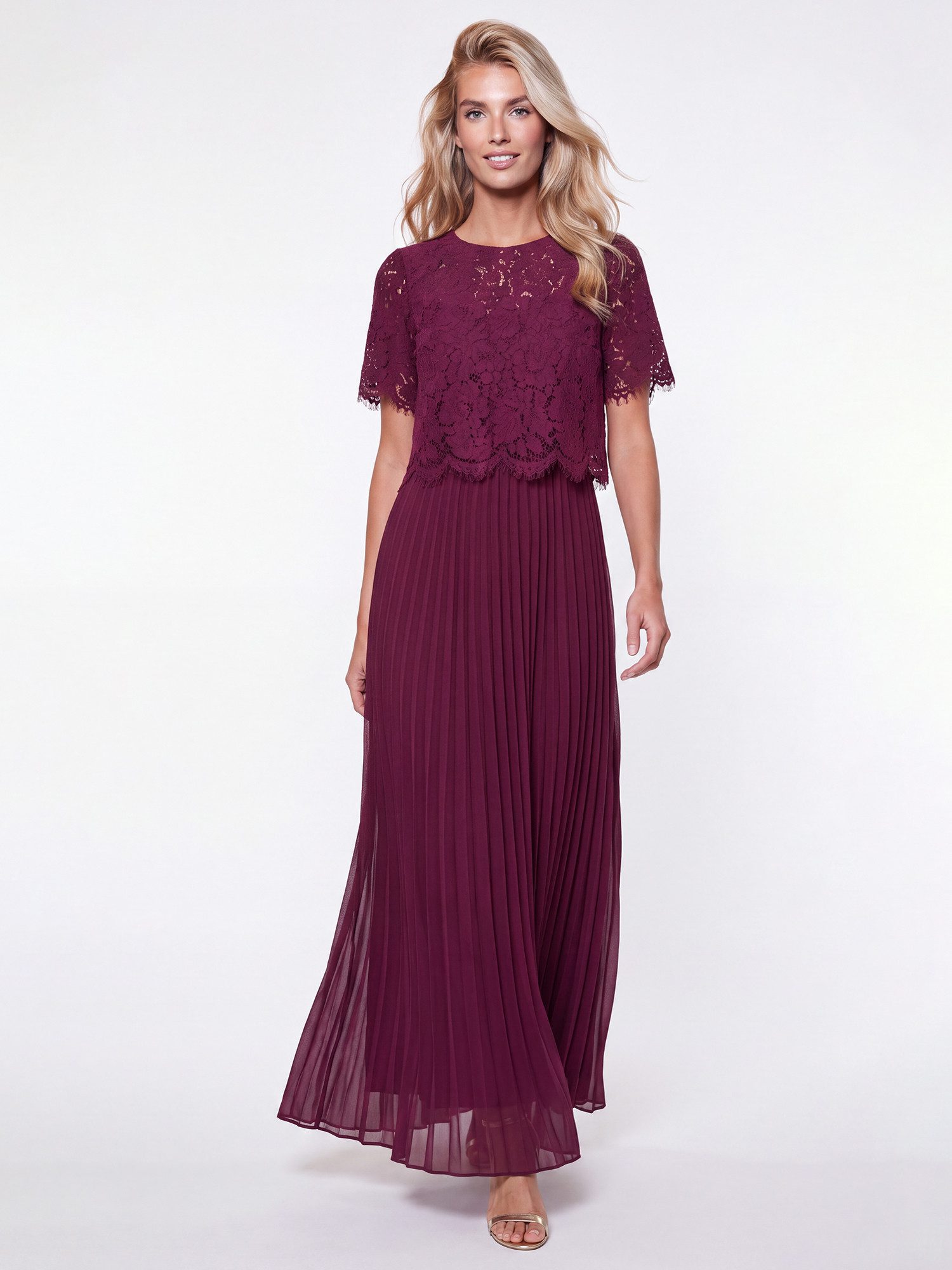 Apart Abendkleid mit Spitzenoberteil und Plisseerock