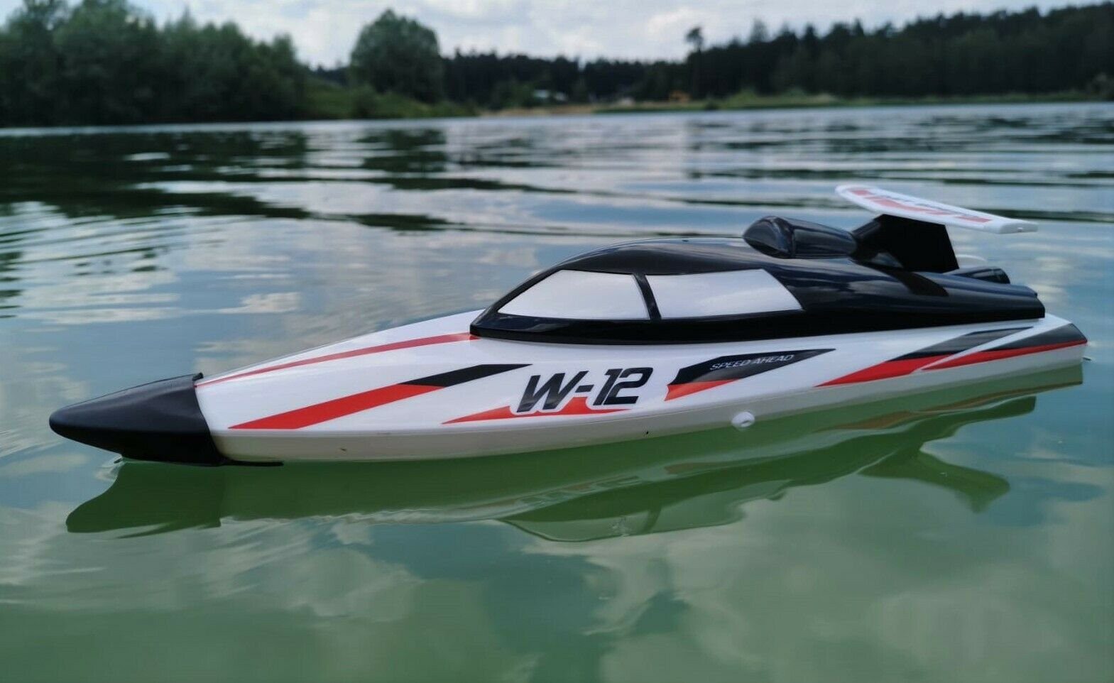 Boat Speedboot Modell mit Akku und 2.4GHz Schiff RC ferngesteuertes Renn-Boot 