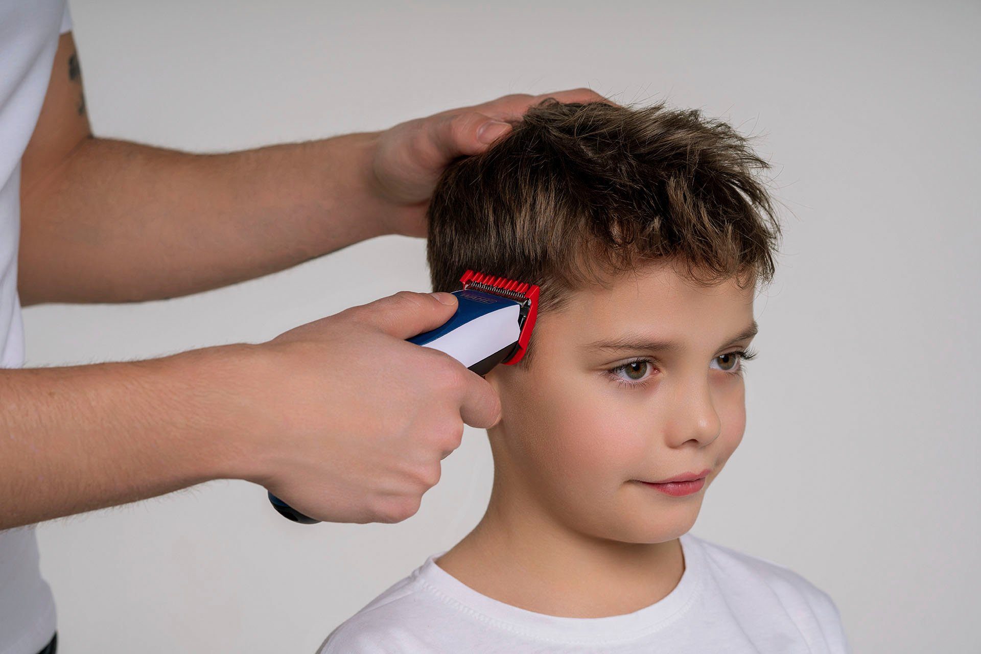 Wahl Haar- und Bartschneider 09649-016, 20-teilig, Color Pro Cordless, Netz-/Akku-Haarschneideset