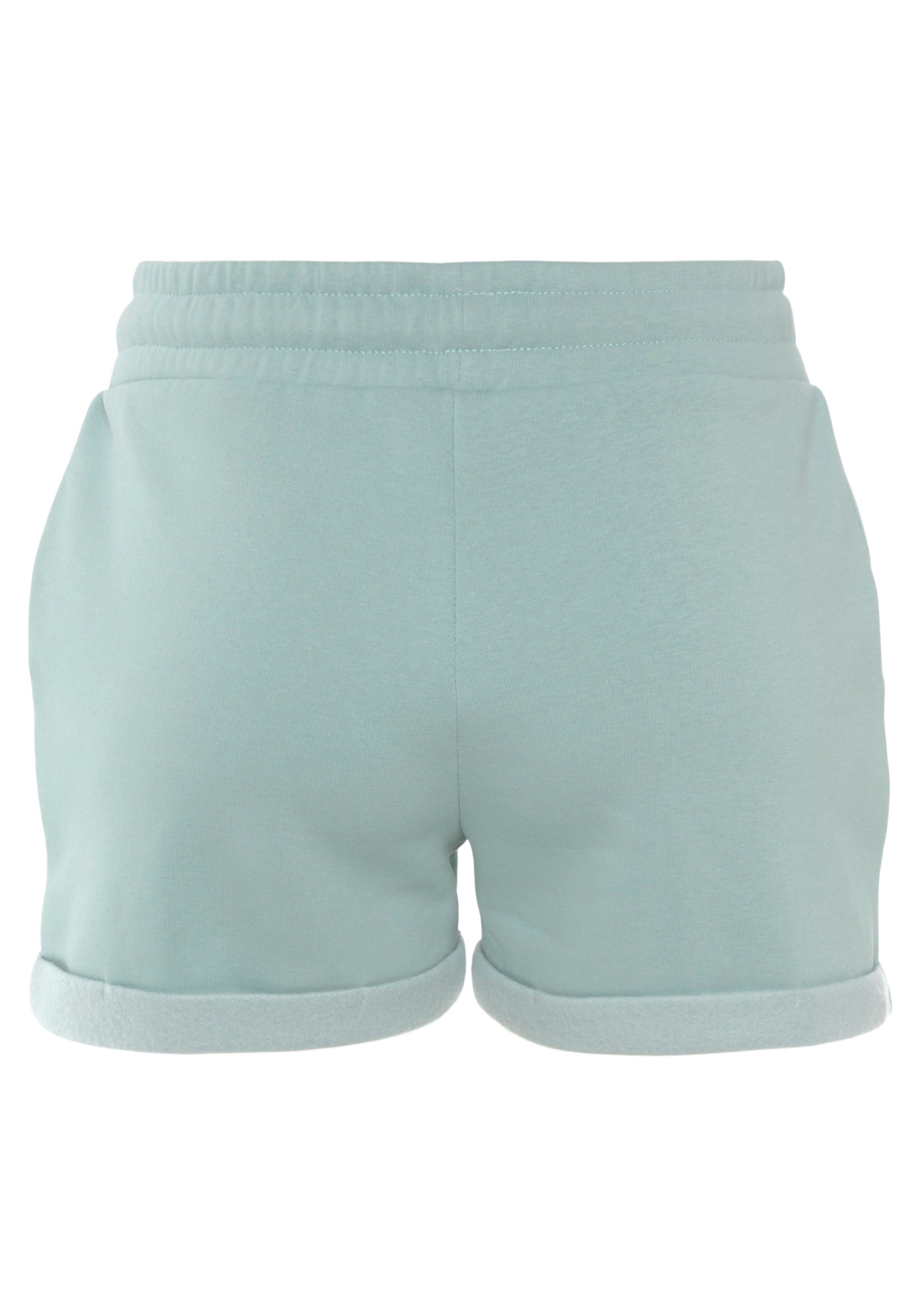 LASCANA und Hose -Kurze mint Logostickerei, seitlichen -Sweatshorts Loungeanzug Loungewear, mit Taschen Relaxshorts