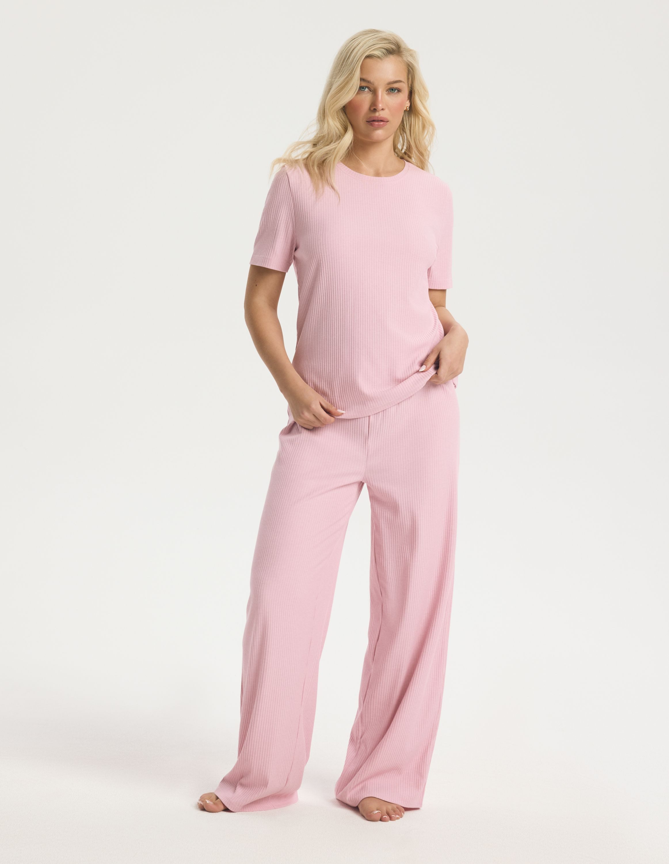 ESOTIQ Pyjama Pyjama Set Calm Kurzarm Rundhals Polyester-Viskose Unifarben bequem (2 tlg)