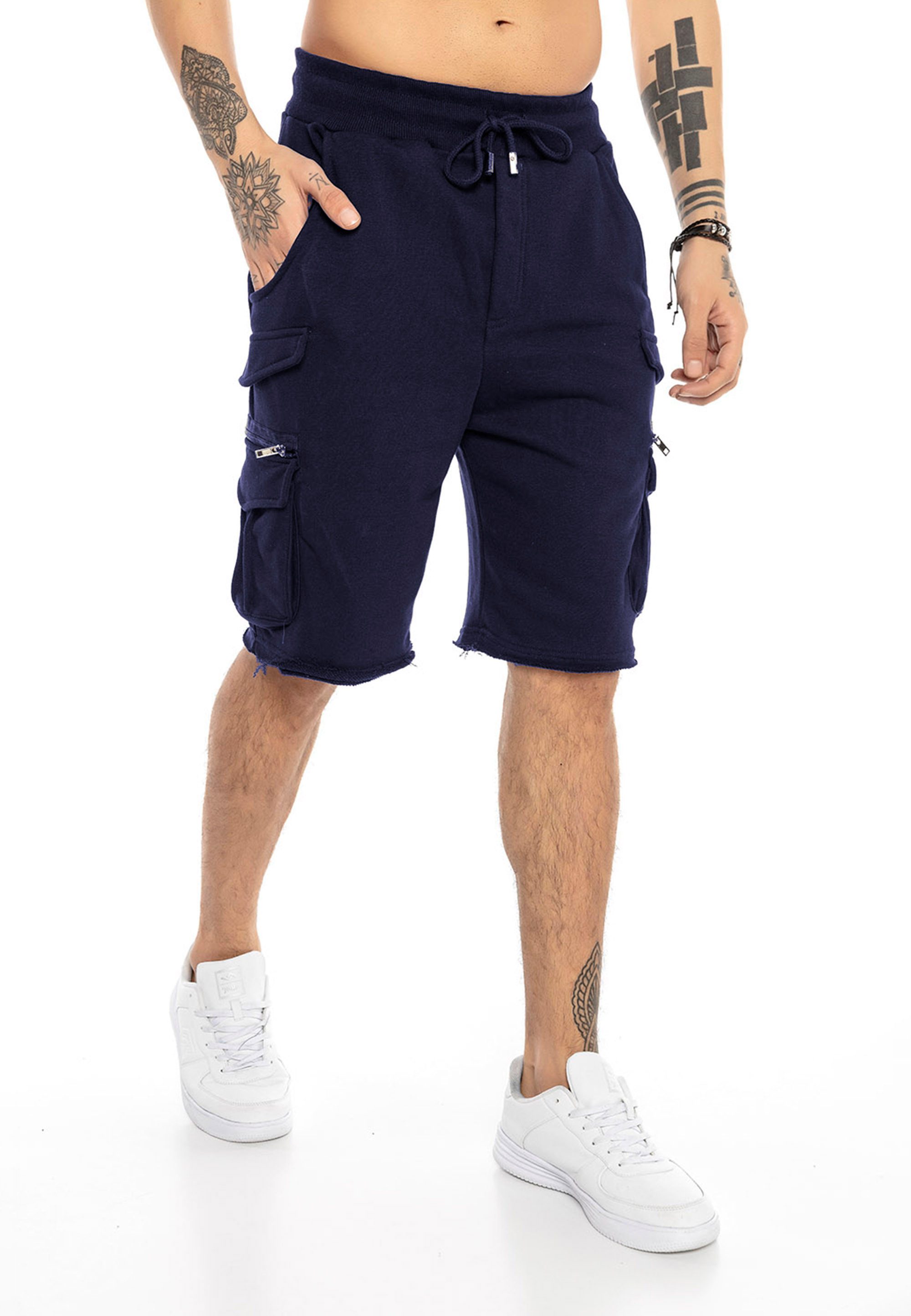 Navy Blau