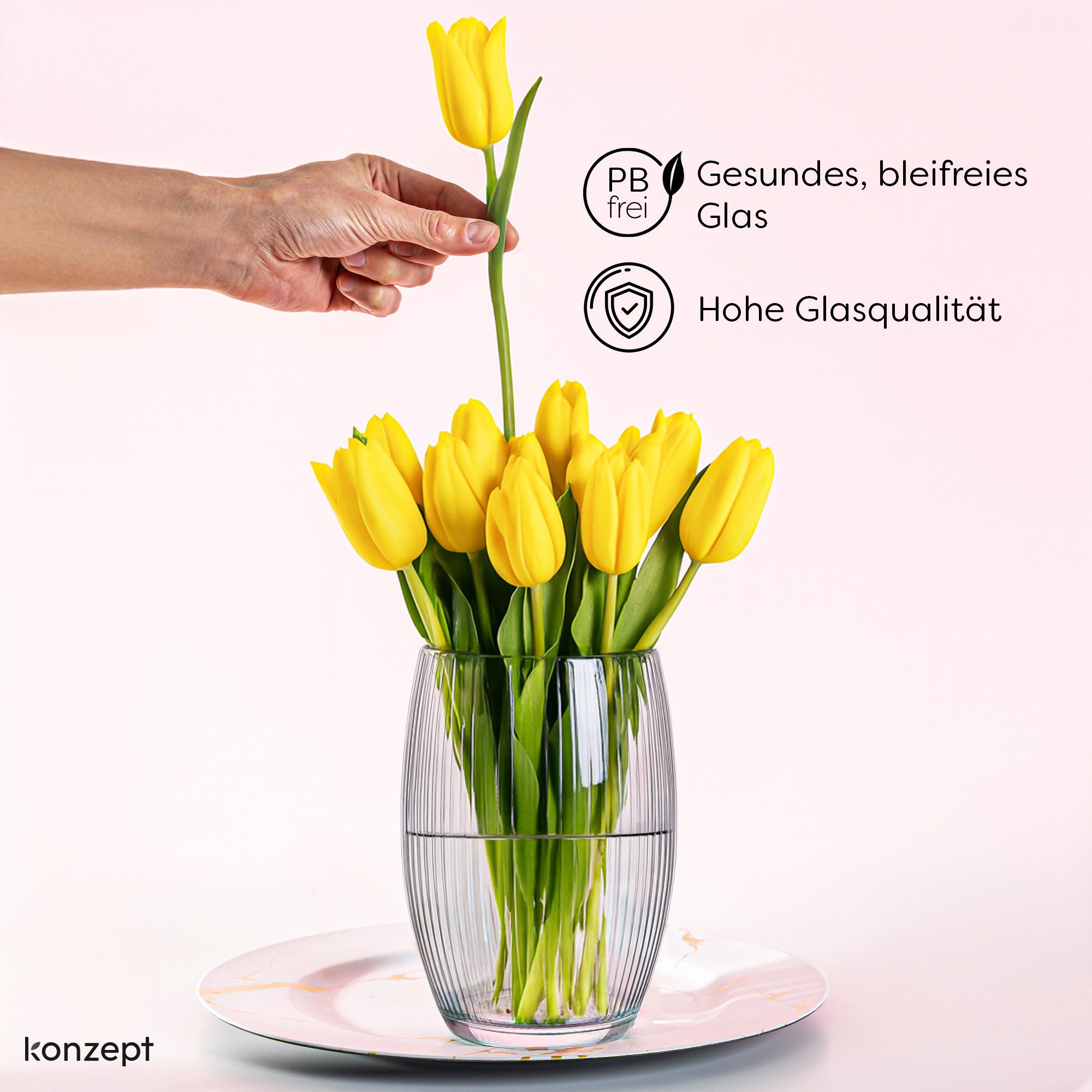 KONZEPT Dekovase Glasvase 20 cm – geriffelte Struktur, elegant, für Blumen & Deko (1 St), Stabiler Standfuß, Europäisches Produkt, Einfach zu reinigen