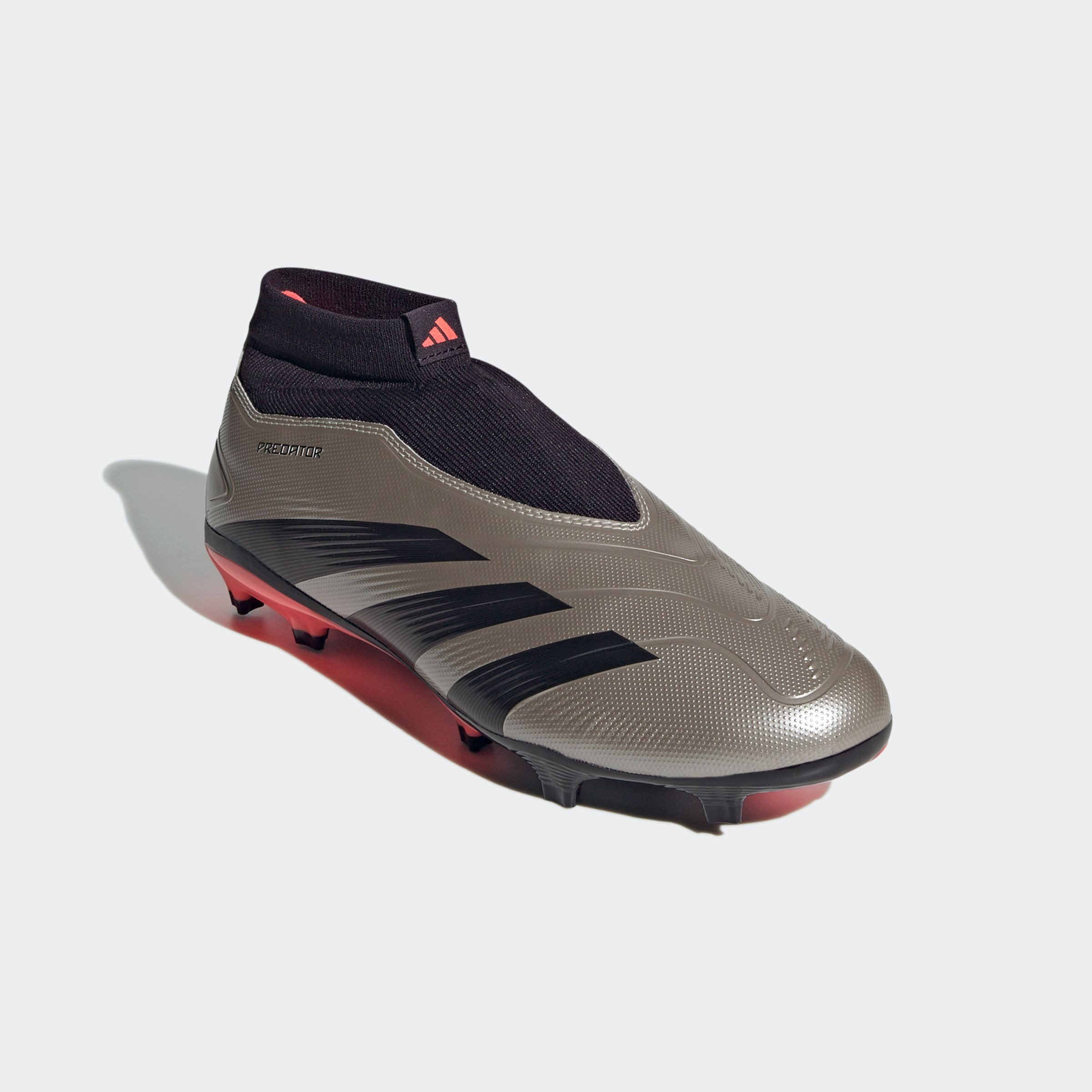 PREDATOR LEAGUE LACELESS FG Fußballschuh