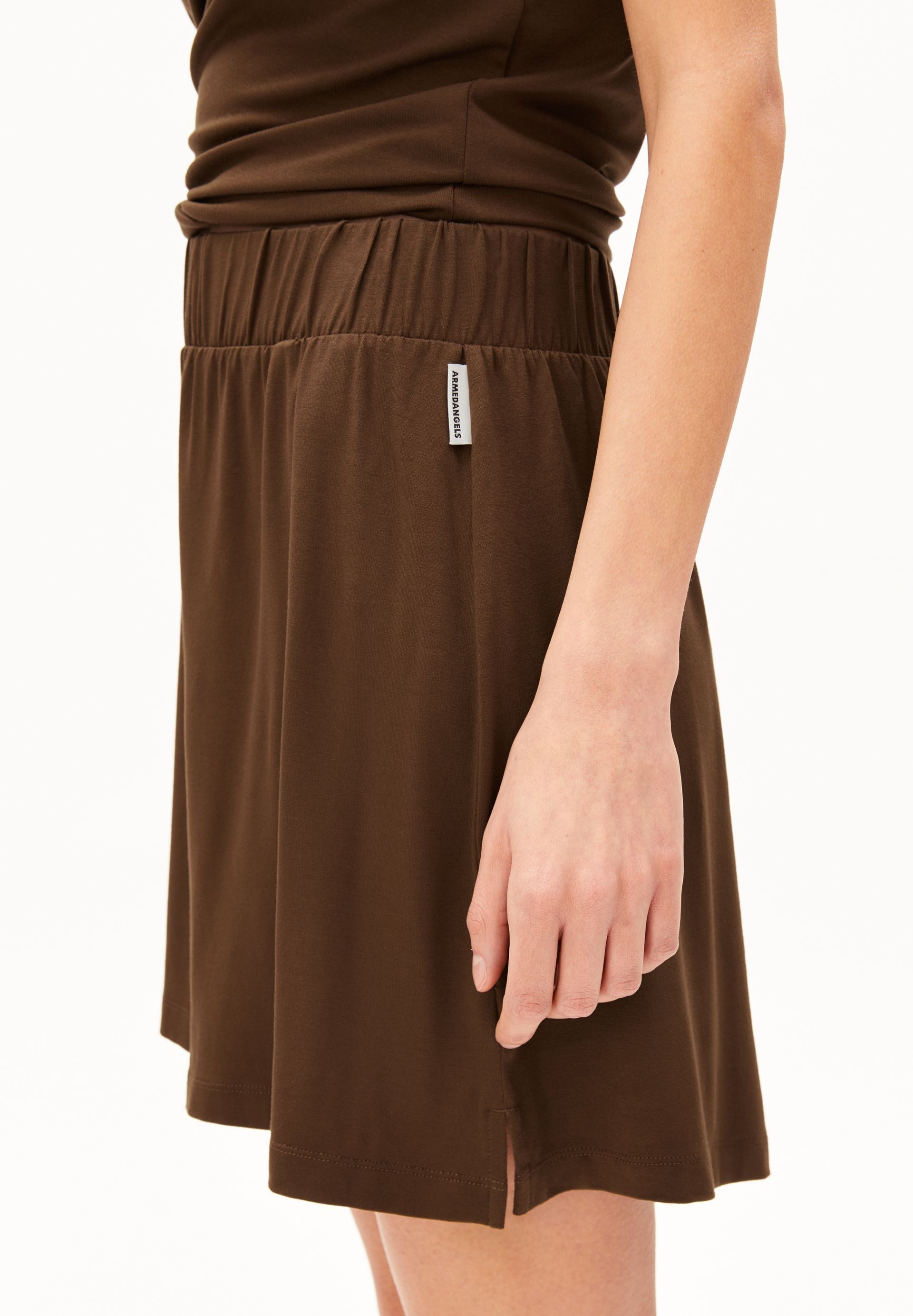 Armedangels Shorts RELAXED JERSEY LENZING™ ECOVERO™ Viskose Mix (Oversized Fit)