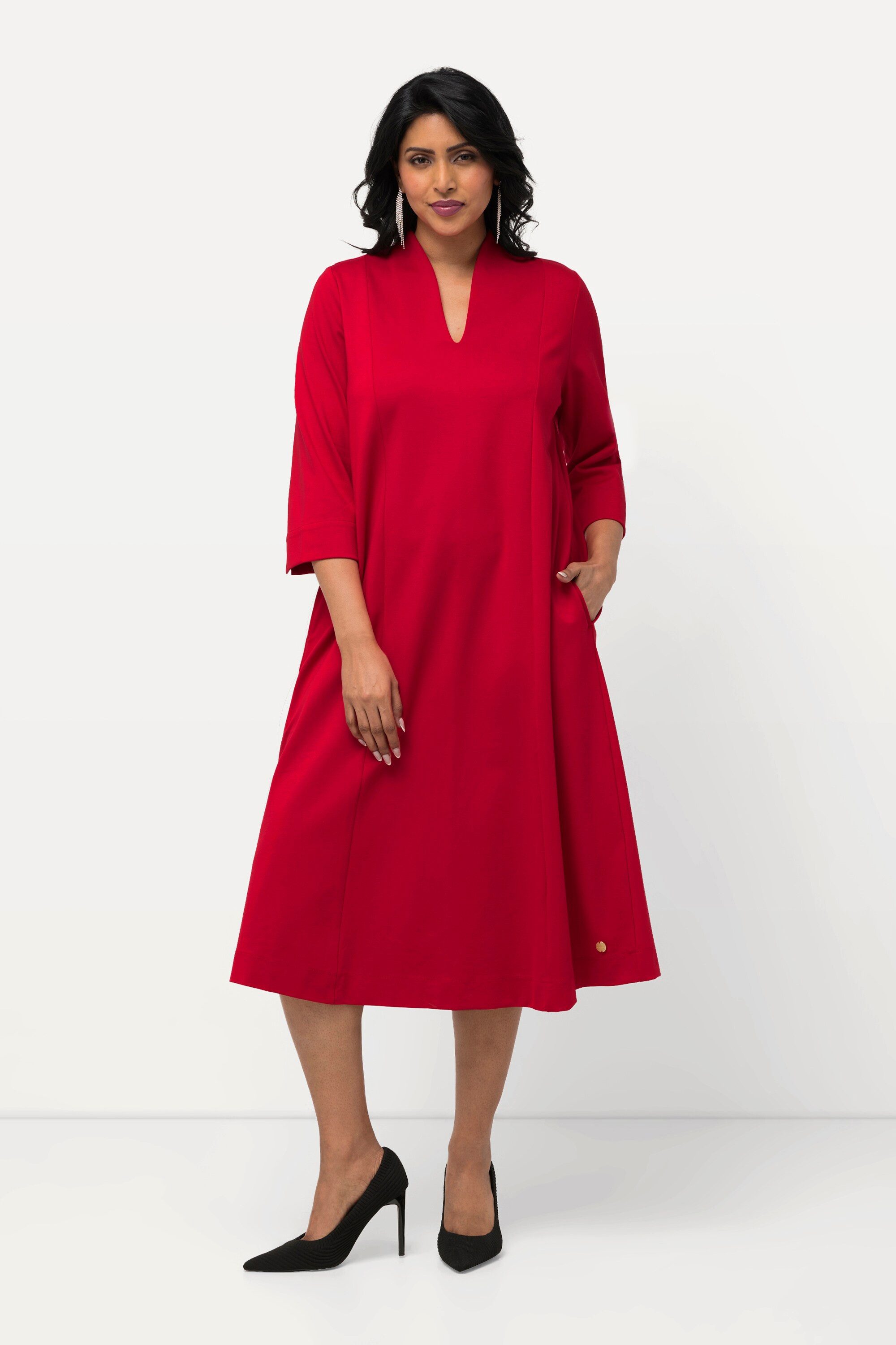 Ulla Popken Midikleid Midi-Puntokleid Kelchkragen V-Ausschnitt günstig online kaufen
