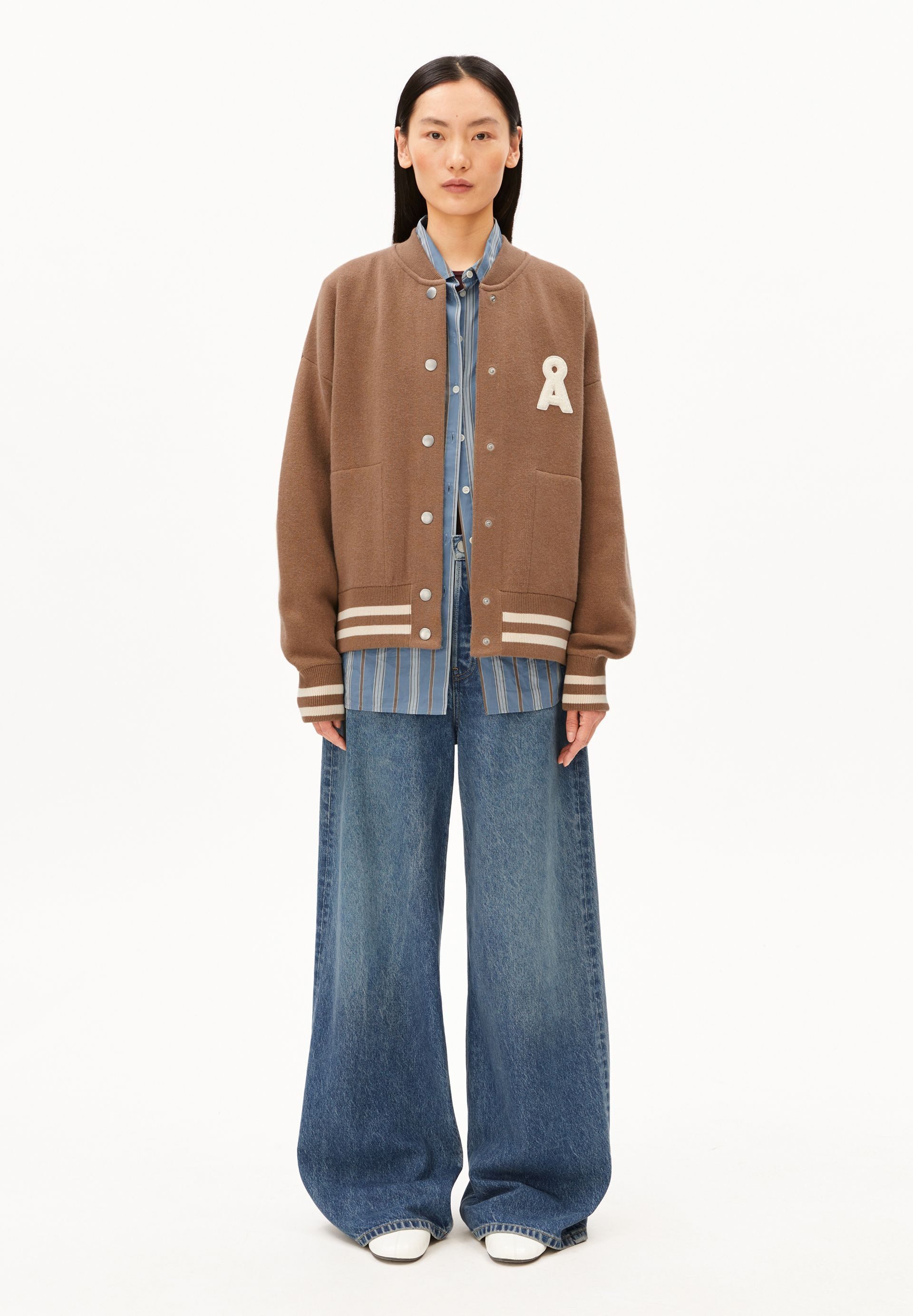 Armedangels Cardigan ICONIC Å AALISON Collegejacke aus Bio-Woll Mix (Blousonkragen, Oversized Fit) – Bild 2 von 5