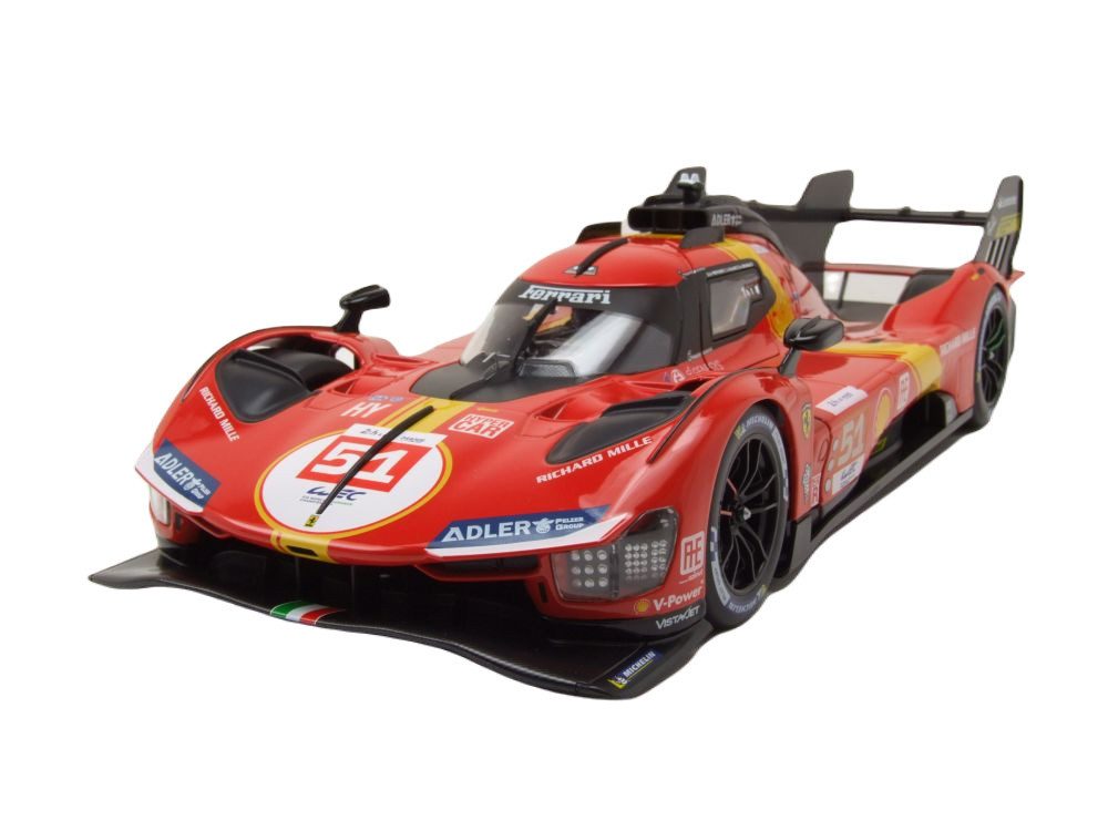 Bburago Modellauto Ferrari 499P #51 Le Mans 2023 Pier Gudi Calado Giovinazzi, Maßstab 1:18