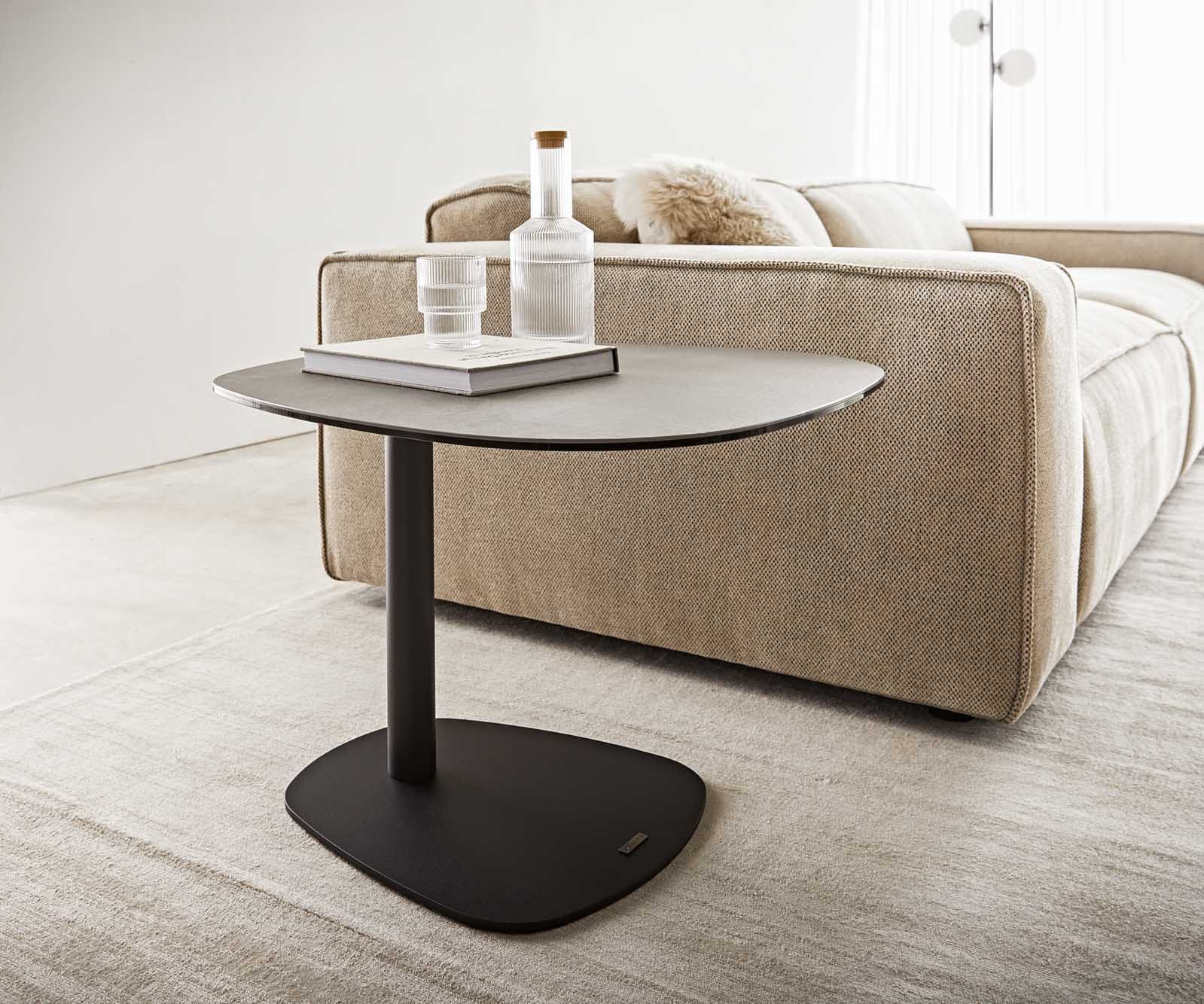DELIFE Couchtisch Elenya, Keramik Aspetto Concreto Betonfarbig 60x60 cm Ges günstig online kaufen