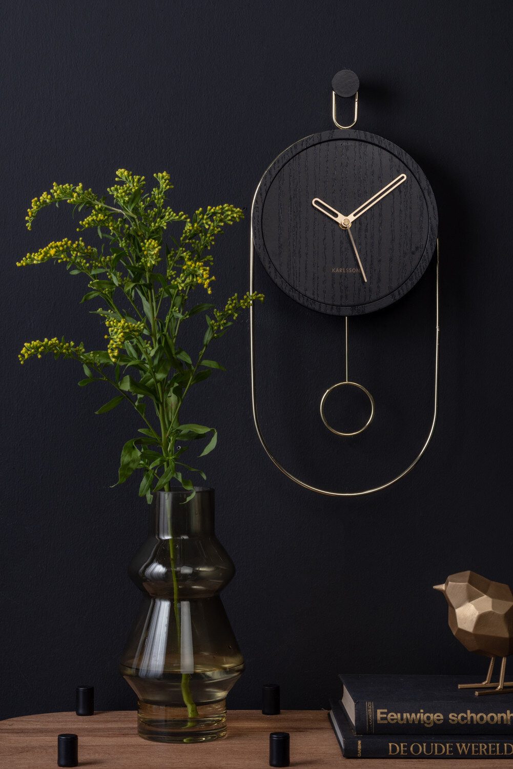Karlsson Wanduhr Wanduhr mit goldenen Zeigern, SWING, Ø 20 cm