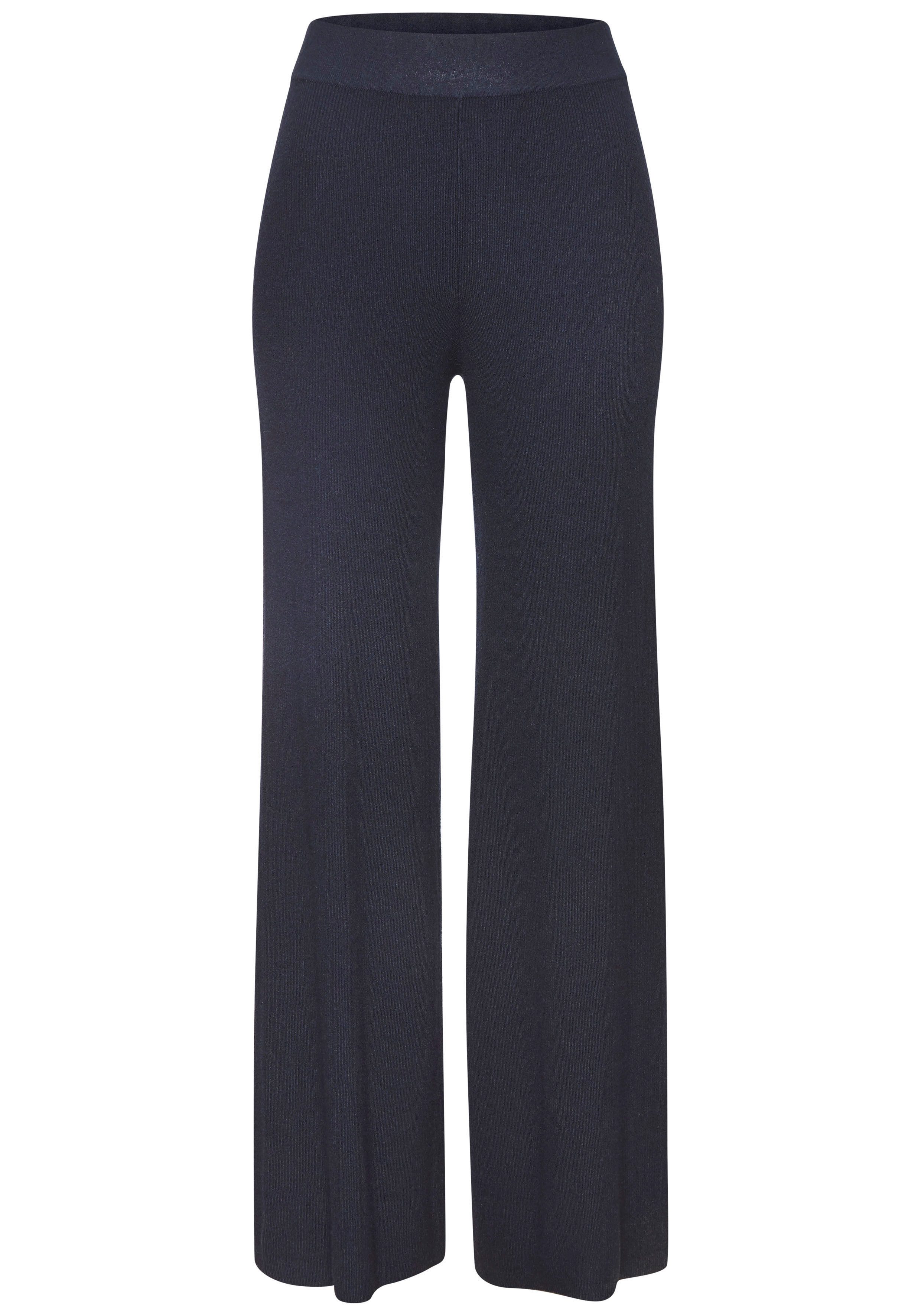 Copenhagen Studios Strickhose aus hochwertigem Rippstrick, Loungewear. € 69,00