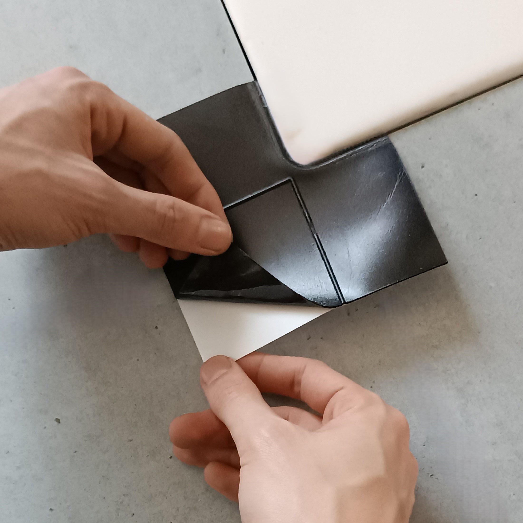 Wandbreite Dichtungsband Rundaußeneck Wanne Selbstklebend 120x120mm - 50x50mm, (1-St), Selbstklebende Verbundabdichtung