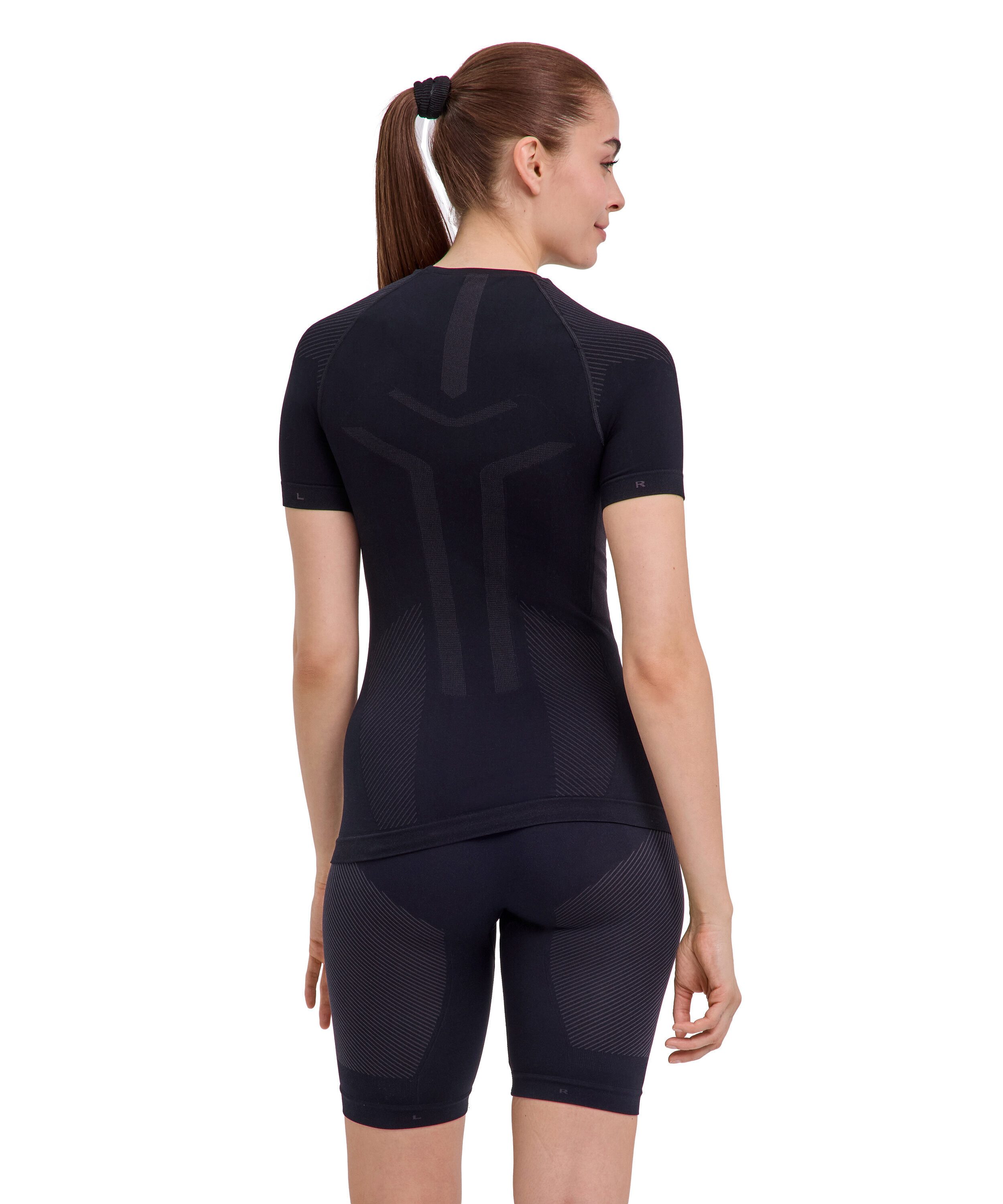 FALKE Funktionsshirt FALKE Underwear - Kurzarmshirt Warm (1-tlg., 1) thermoregulierend für warme bis kalte Temperaturen