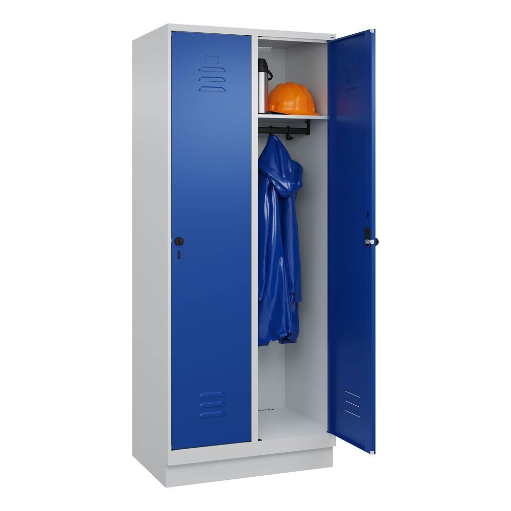 C+P Garderobenschrank Garderobenschrank Classic Plus, Abteilbreite 40 cm, mit Sockel Sockel verzinkt, erhöhter Korrosionsschutz