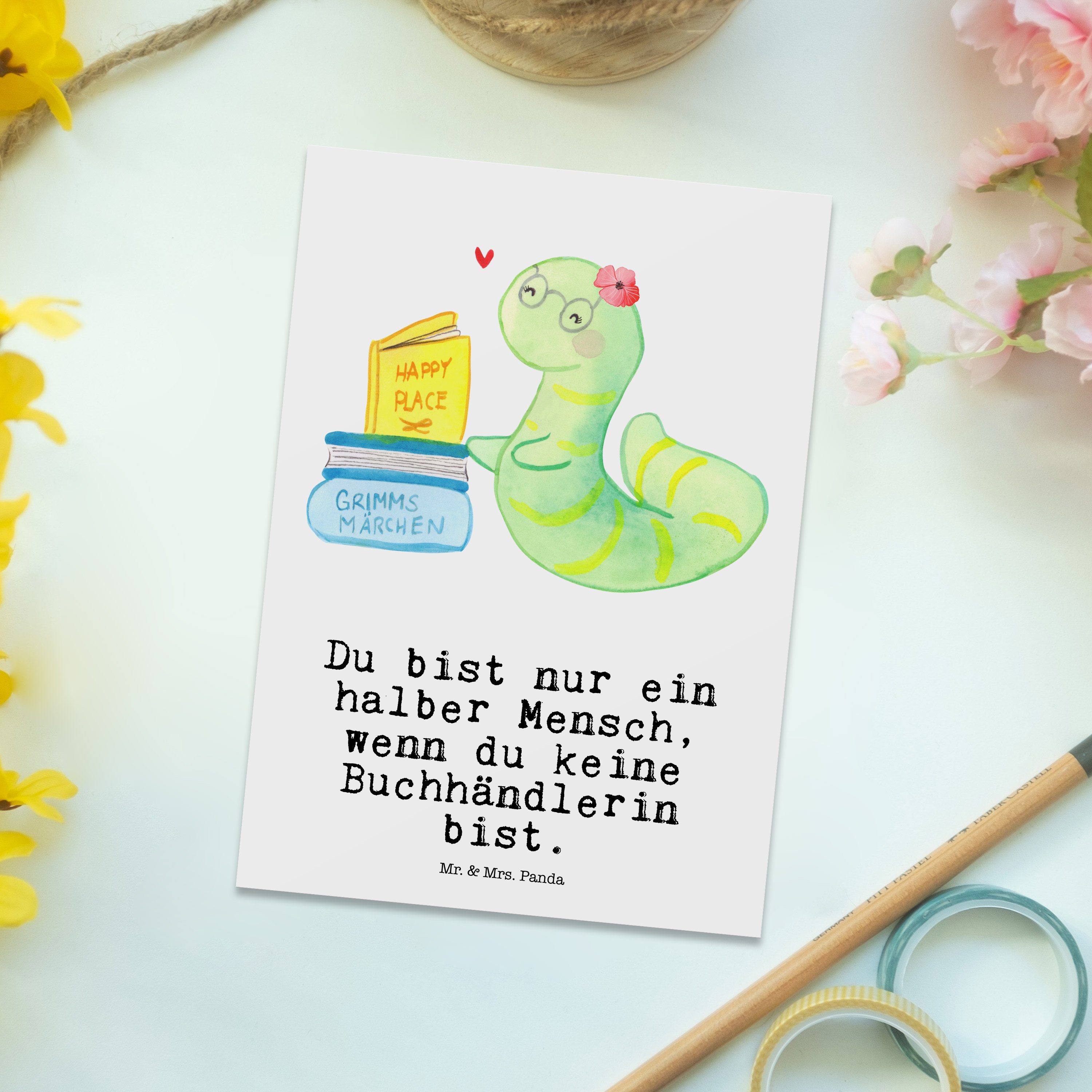 Mr. & Mrs. Panda Postkarte Ausbildung, - Buchhandlung, mit Buchhändlerin Weiß - K Geschenk, Herz