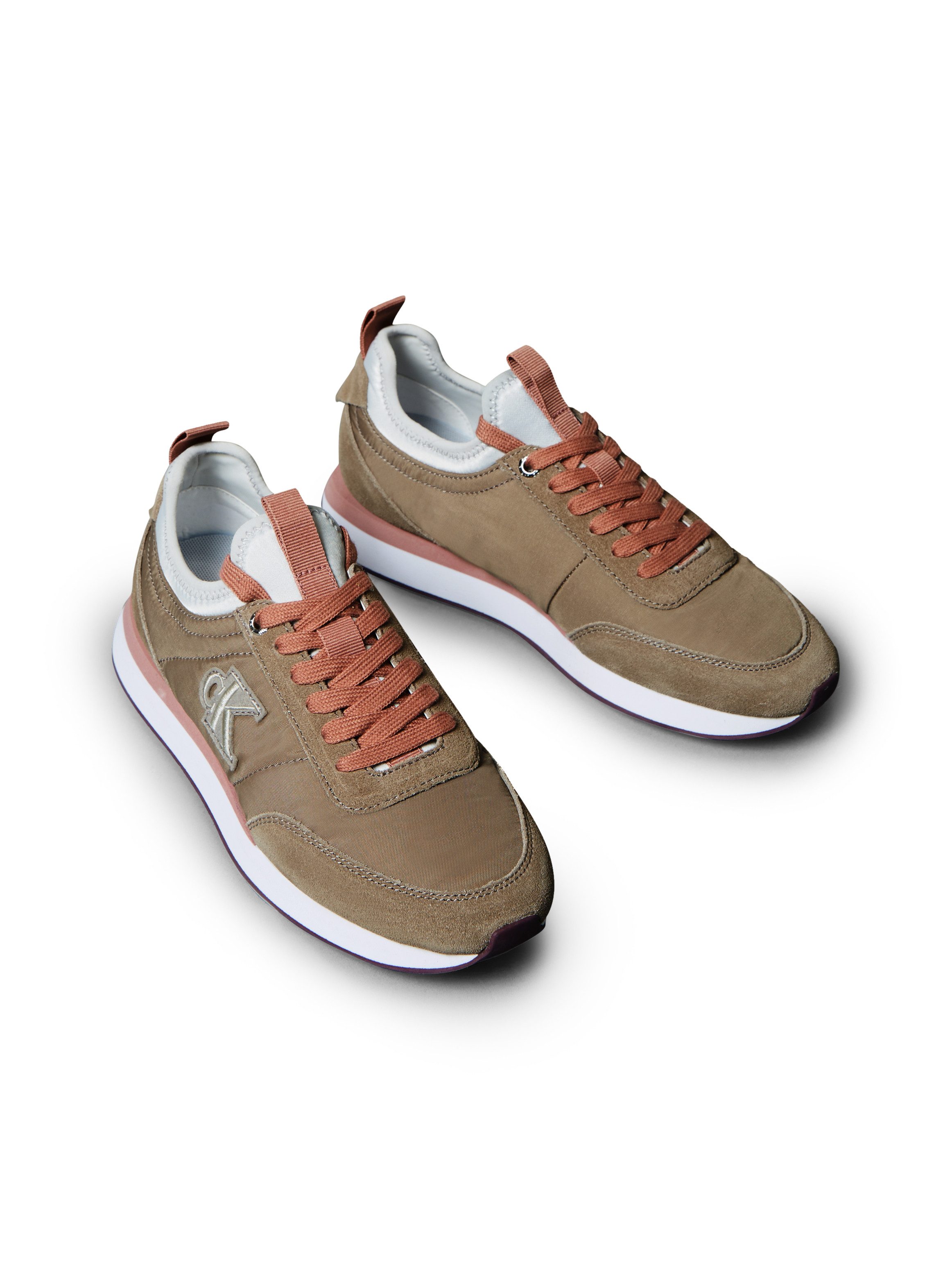 Calvin Klein Jeans RETRO RUNNER SOCK LACEUP MIX MAT Slip-On Кроссовки Schlupfschuh, Freizeitsneaker, Halbschuh mit CK-Logo seitlich