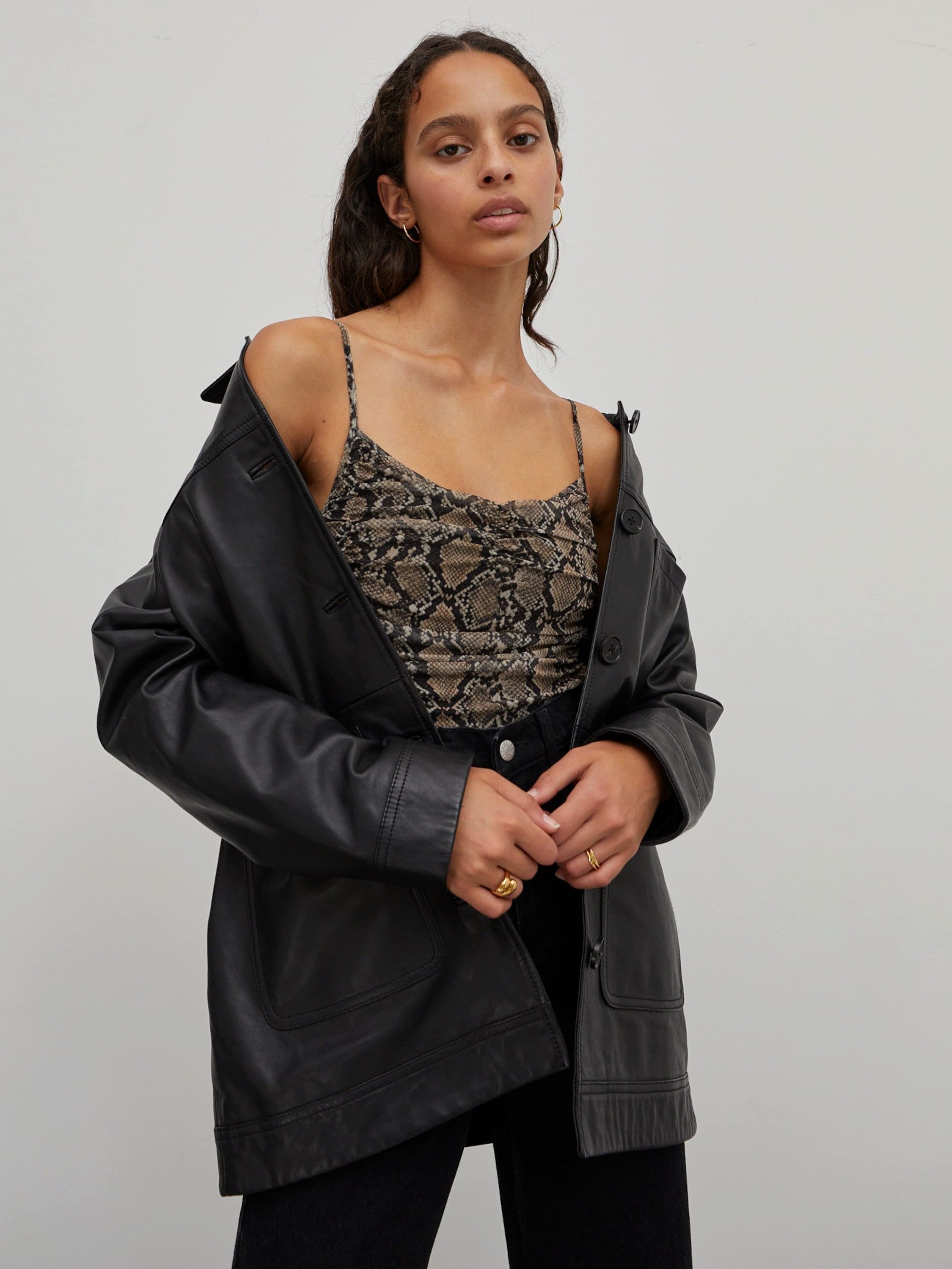 EDITED Shirtbody Maike (1-tlg) Drapiert/gerafft