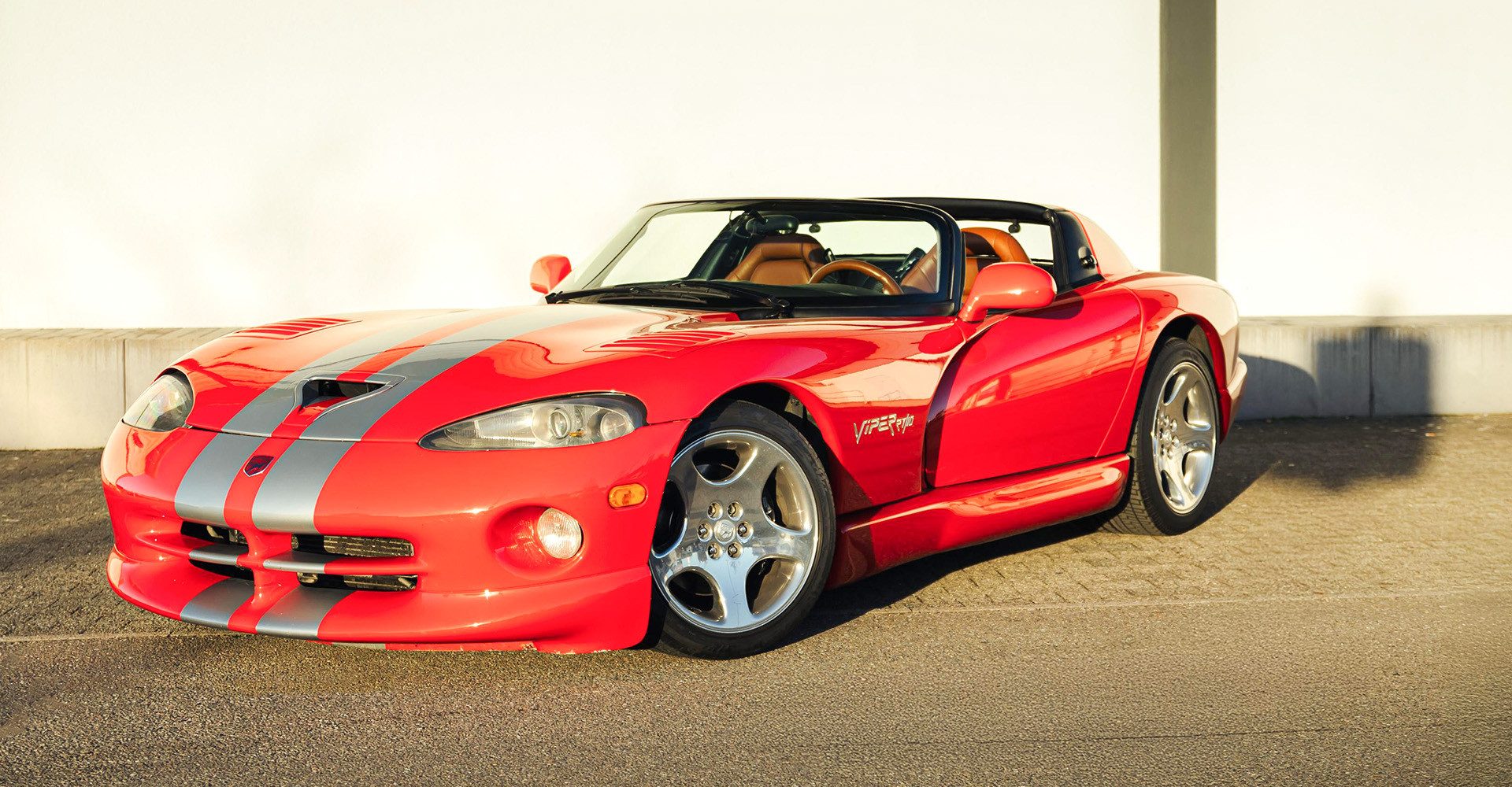 mydays Erlebnisgutschein Dodge Viper RT/10 fahren Weil der Stadt (1 Std), V10-Power trifft Schwarzwald-Emotion