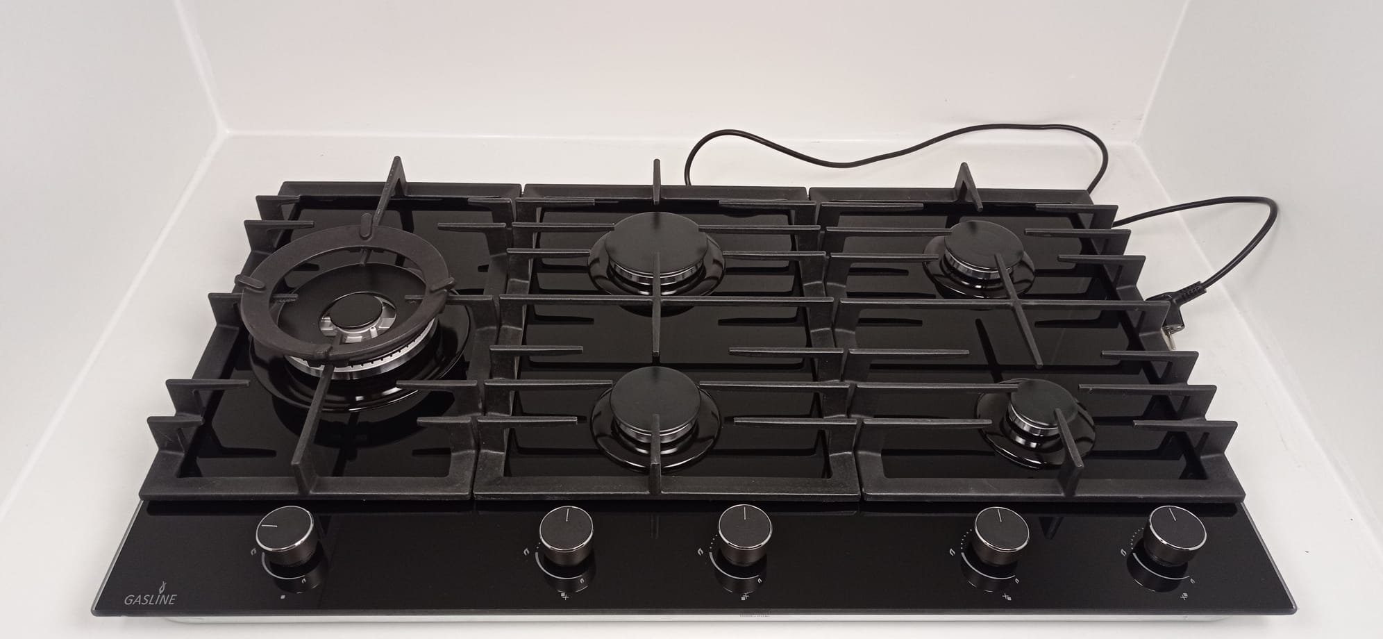 Gasline Gas-Kochfeld Einbau mit elektrische Zündung und Zündsicherung, 90cm breit, 5 flammig, 3,8kW Wok Brenner, autark GAG90GLG, Glaskeramik, Erdgas 20mbar / Propangas 50mbar