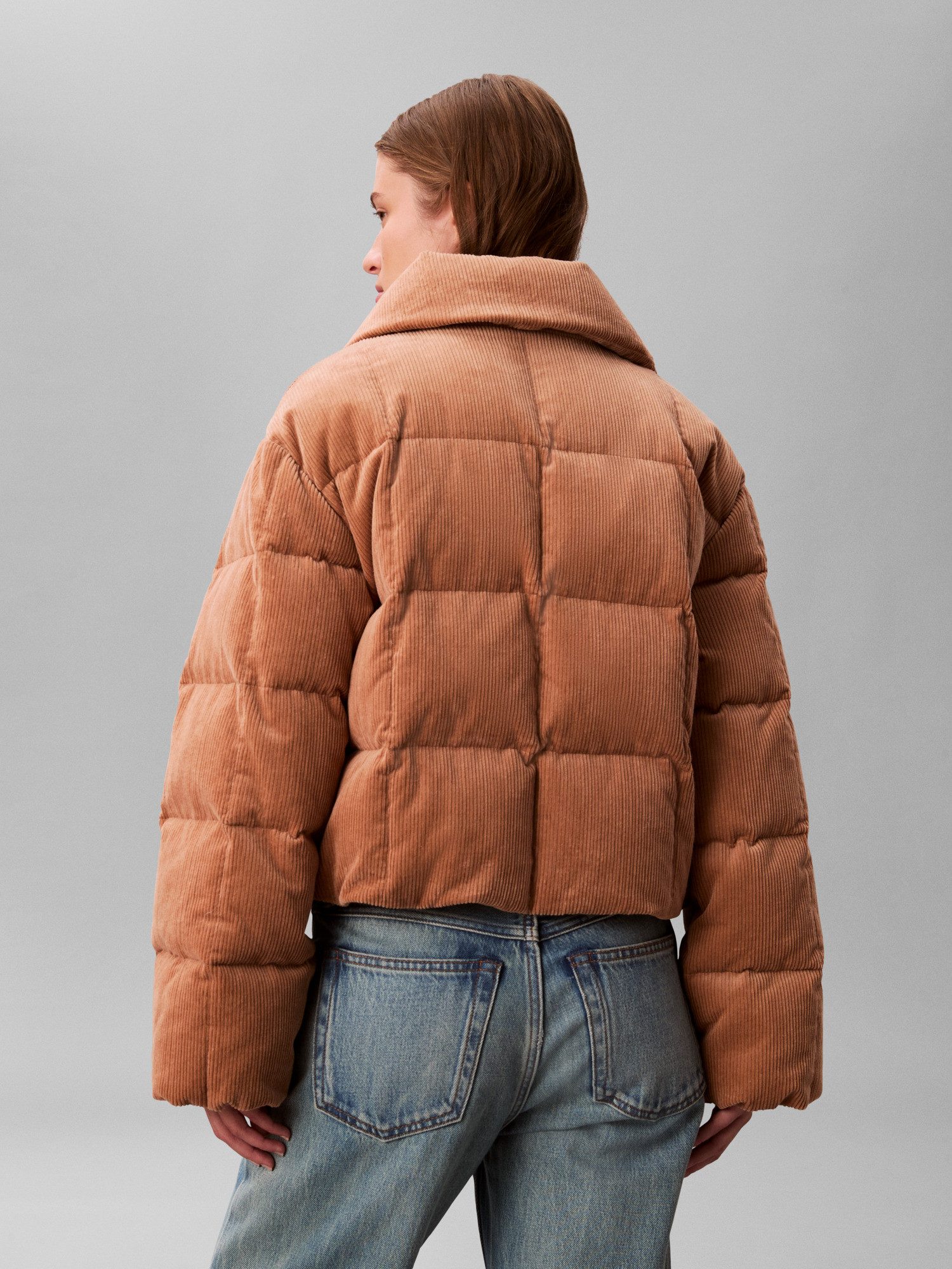 Calvin Klein Jeans Cordjacke CORDUROY INSULATED DOWN PUFFER Mit Rundhalsausschnitt, regular fit