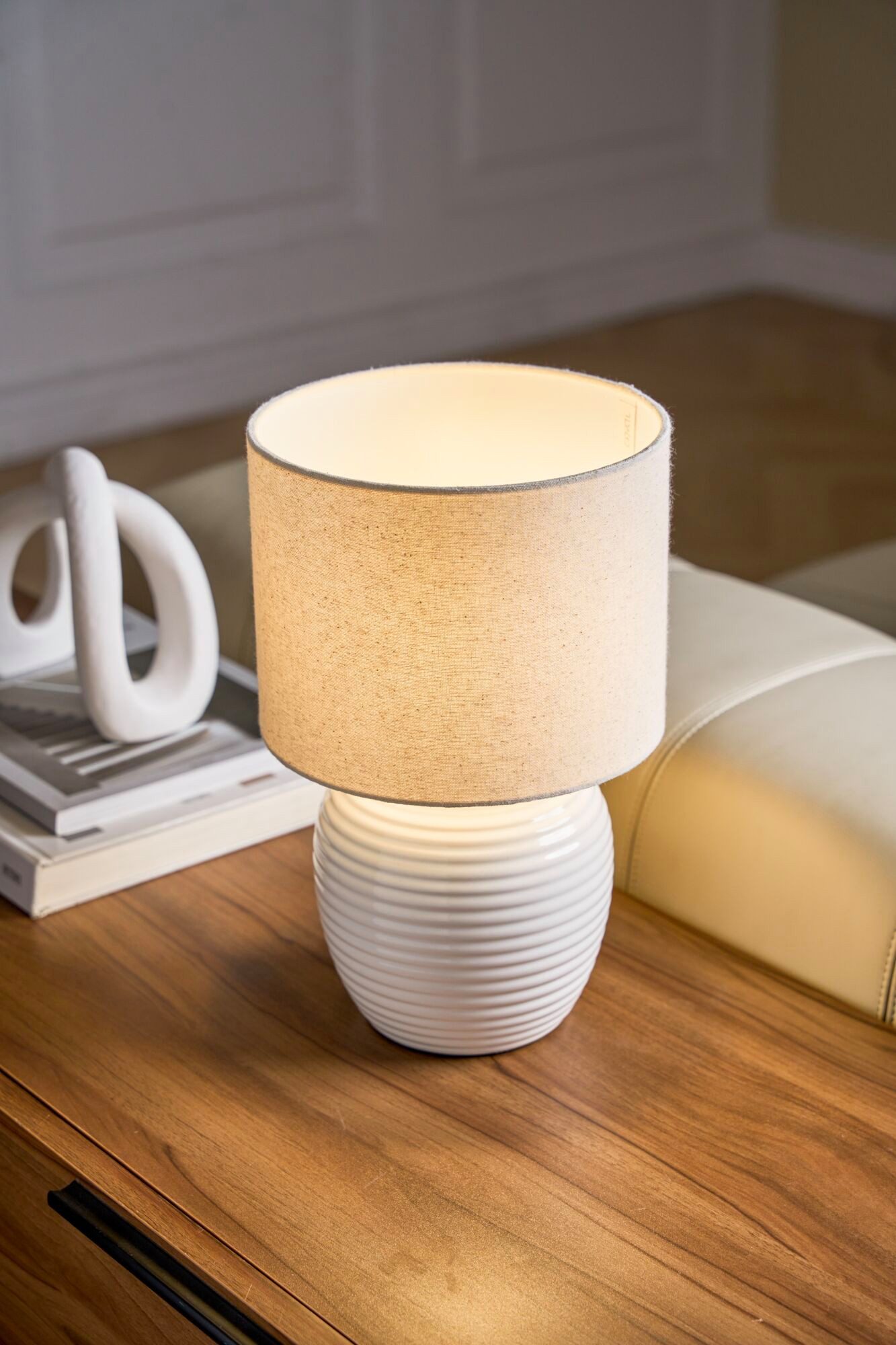 Pauleen Tischleuchte Lovely Charm max.20W E14 Beige/Creme 230V Stoff/Keramik, Ein-/Ausschalter, ohne Leuchtmittel, IP20 – Bild 5 von 5