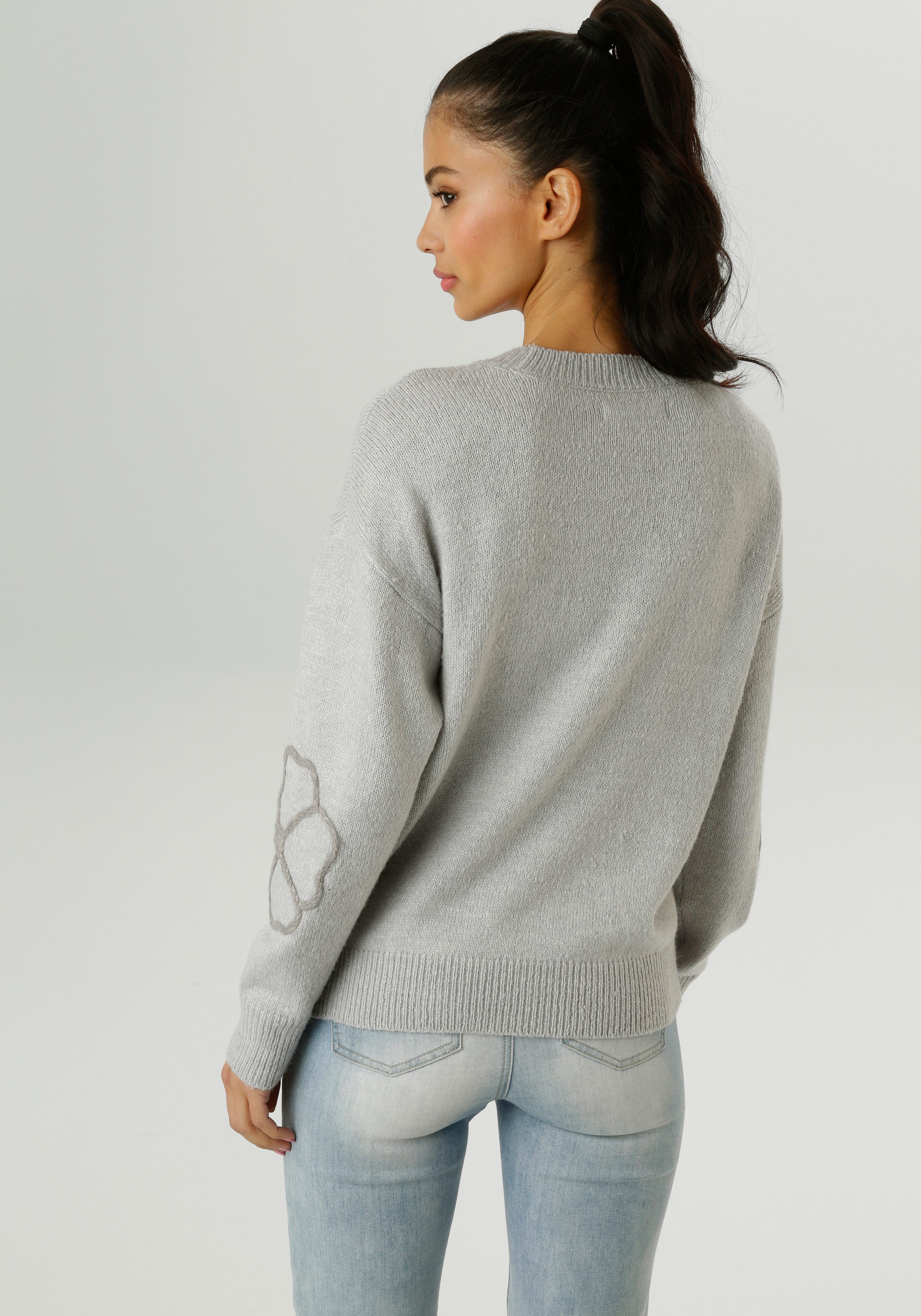 Aniston SELECTED Strickpullover vorne mit funkelnden Glitzersteinen verzier günstig online kaufen