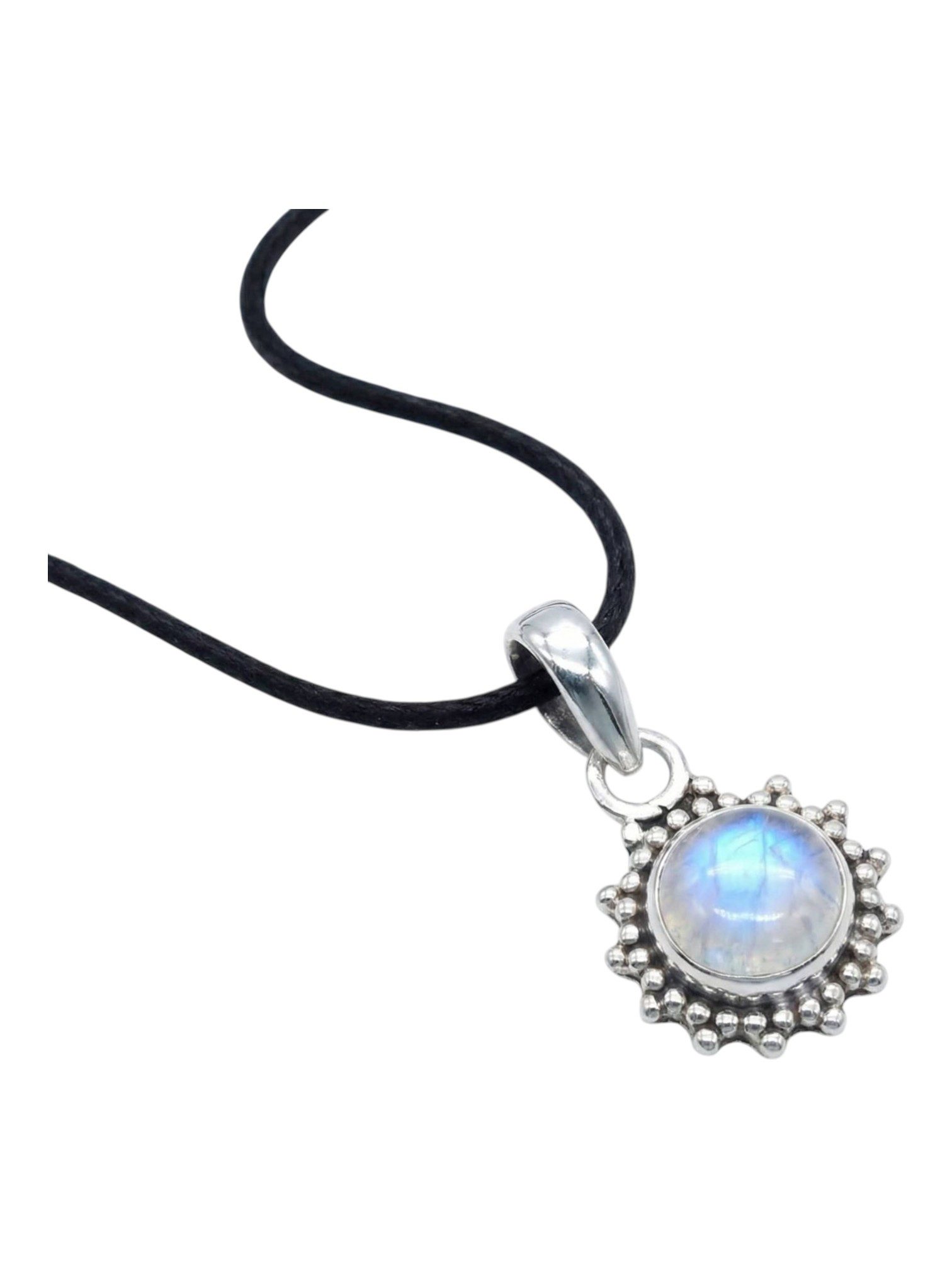 Kettenanhänger BUWAN rund aus 925 Silber mit Regenbogen Mondstein