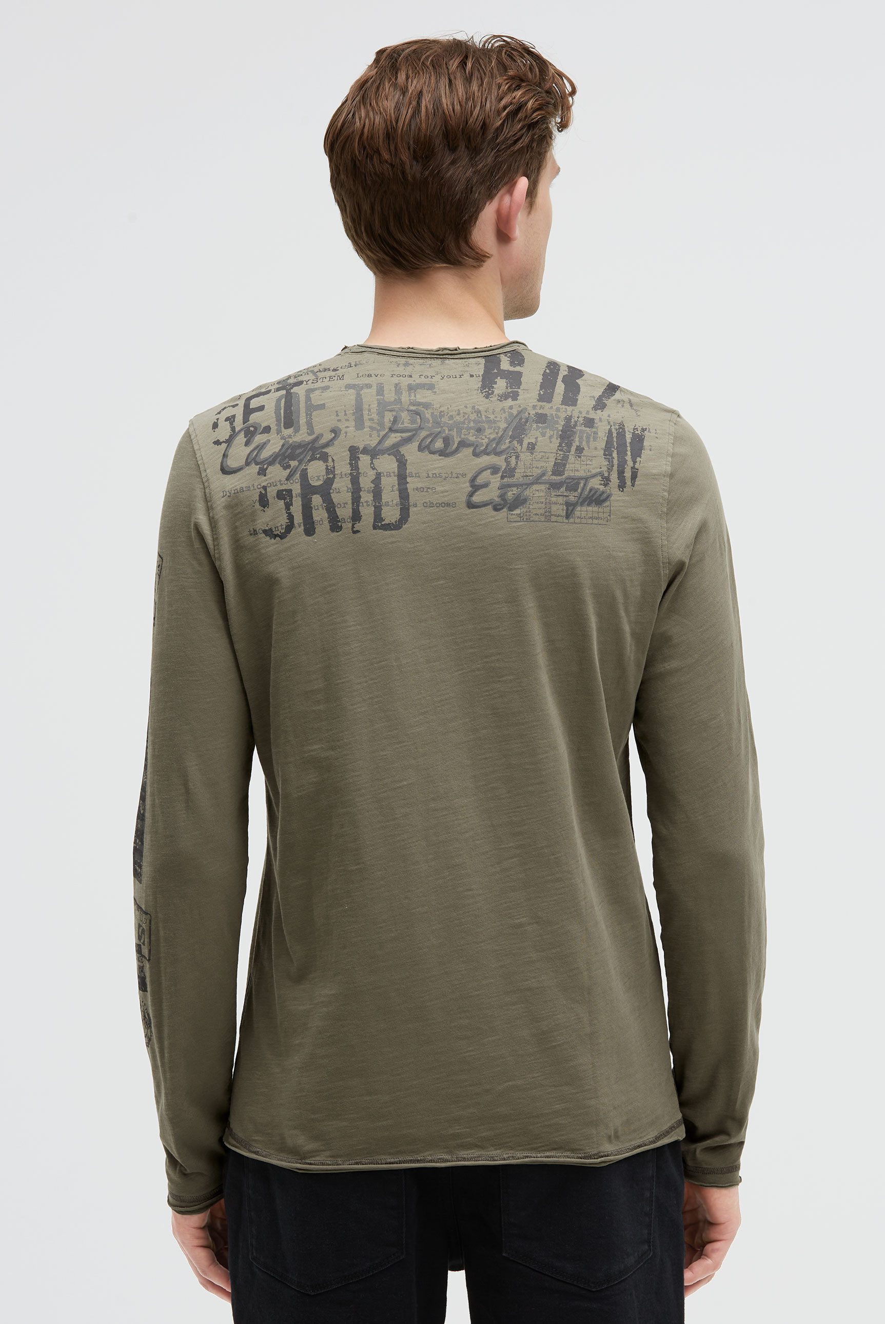 CAMP DAVID V-Shirt mit offenen Kanten